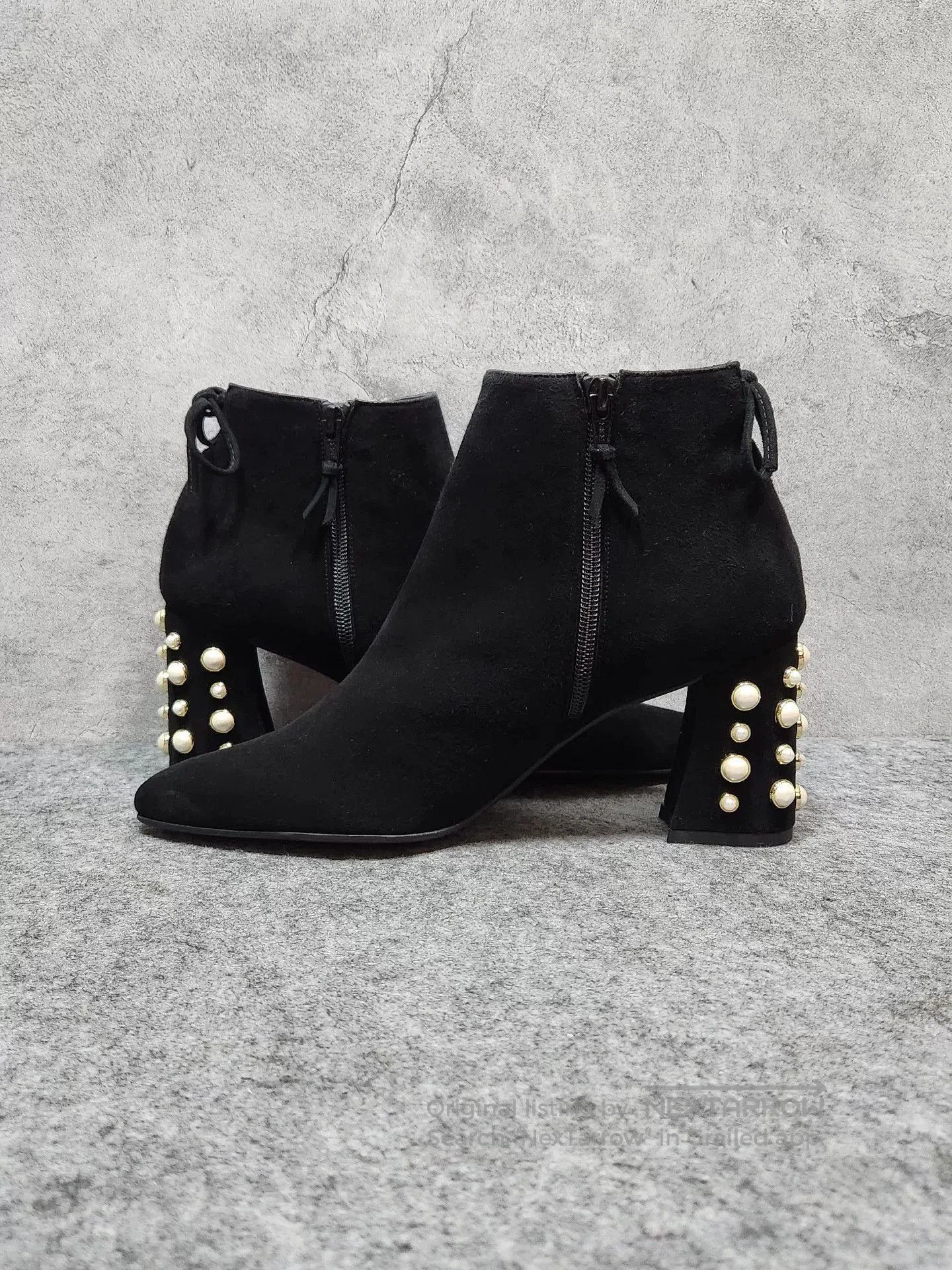 Stuart Weitzman Stuart Weitzman Black Suede Short Boots. Size US 8.5 / IT 38.5 - 4 Thumbnail