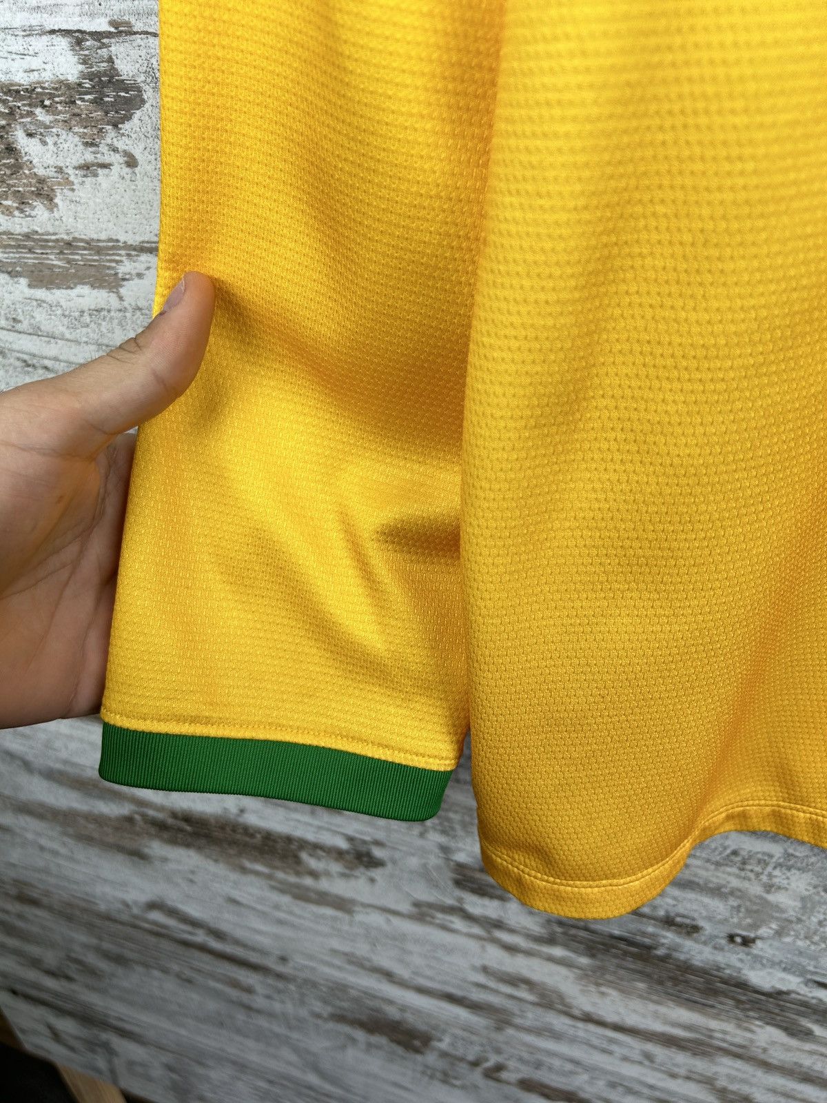 Nike Mens Vintage Nike FC Celtic T Shirt home away soccer jersey Size US XXL / EU 58 / 5 - 13 Thumbnail