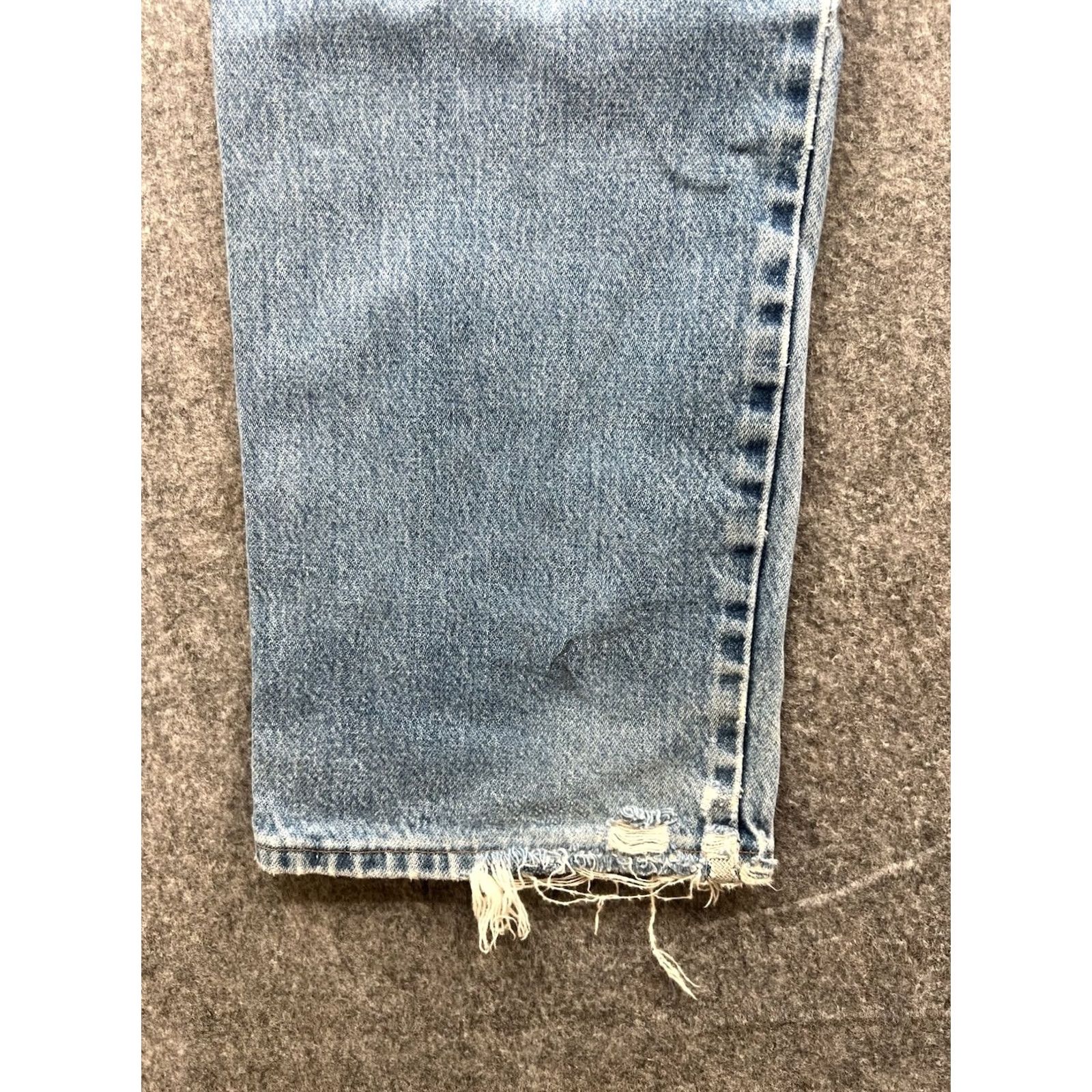 Wrangler VINTAGE Wrangler Jeans Mens Blue Straight Distressed Sz 40x32 Denim 5-Pocket Wrangler Cowboy Cut Leather Logo Button Zip Weekender? Size US 40 / EU 56 - 7 Thumbnail