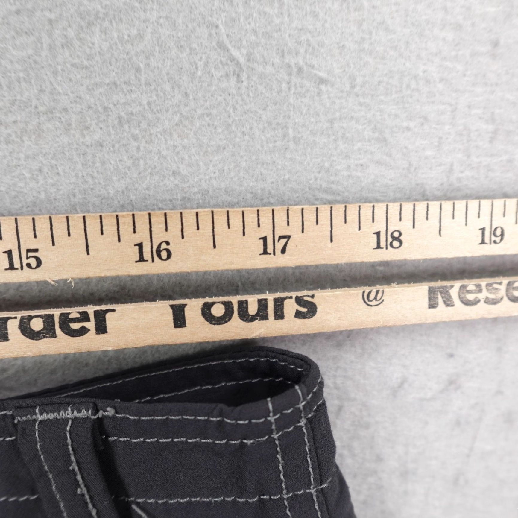 Vintage Kuhl Shorts Mens 34 Gray Nylon Spandex Stretch Hiking Cargo Trail Performance Size US 34 / EU 50 - 7 Thumbnail