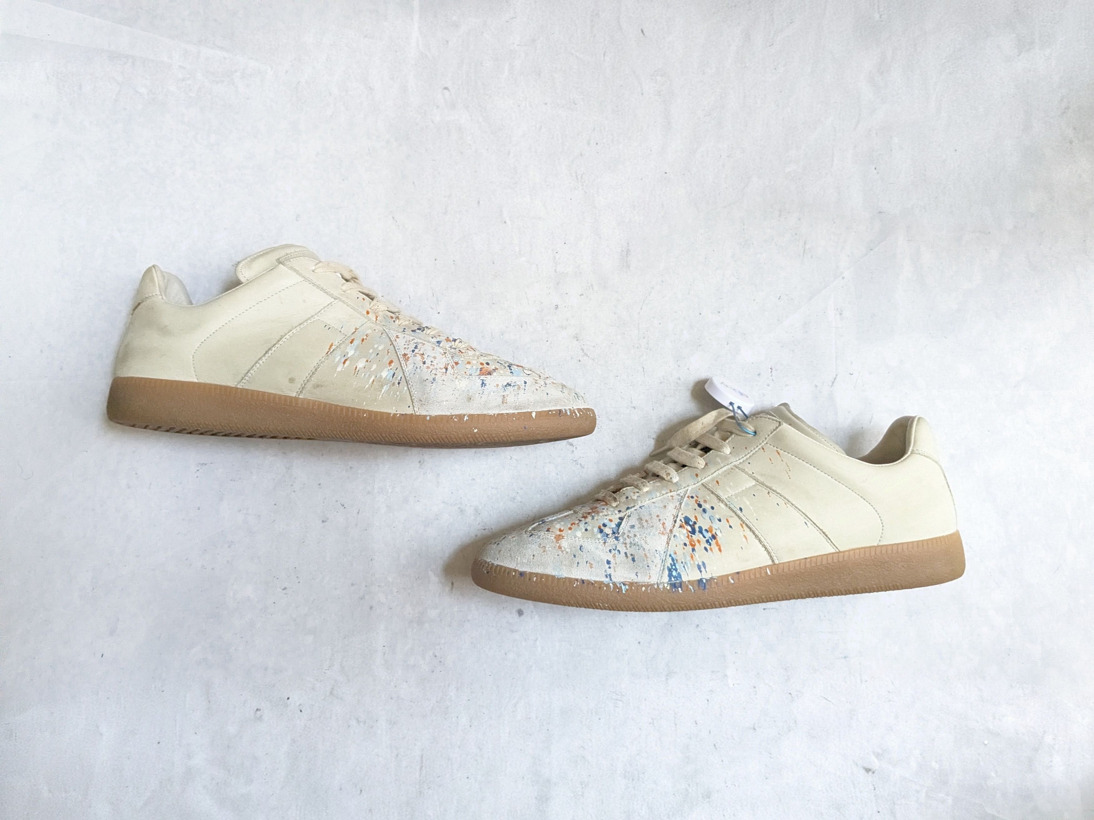 Maison Margiela Maison Margiela Replica GAT Paint Splatter 12 45 Low Top Gum Size US 12 / EU 45 - 1 Thumbnail