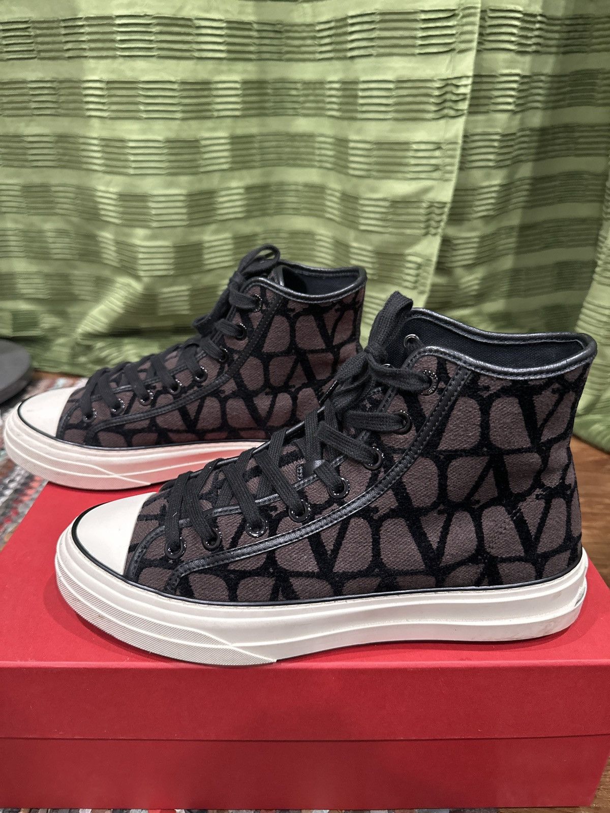 Valentino Totaloop High-Top Sneakers Size US 8 / EU 41 - 3 Thumbnail