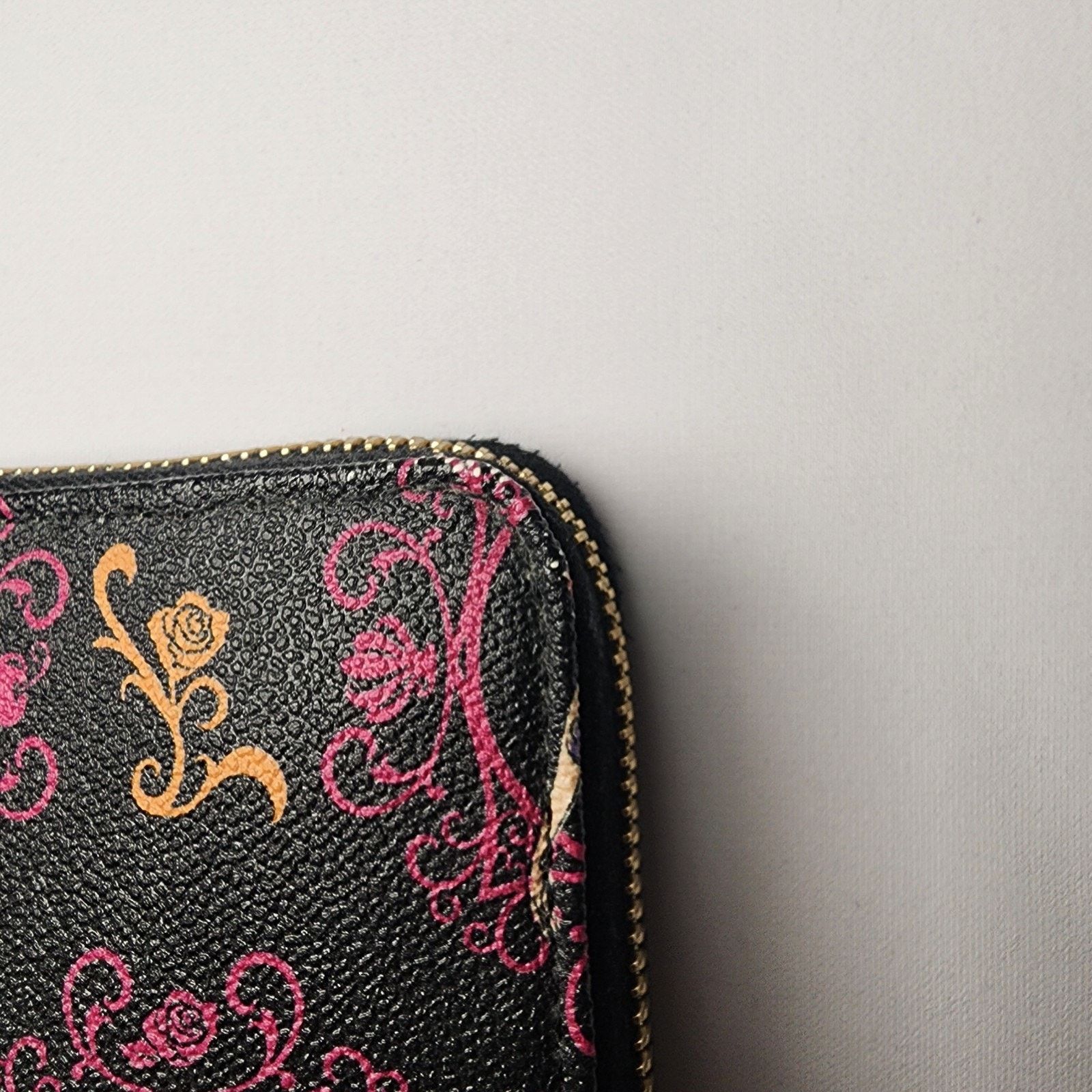 Dooney & Bourke Disney Dooney & Bourke 2017 Princess Marathon Zip Wallet Size ONE SIZE - 9 Thumbnail