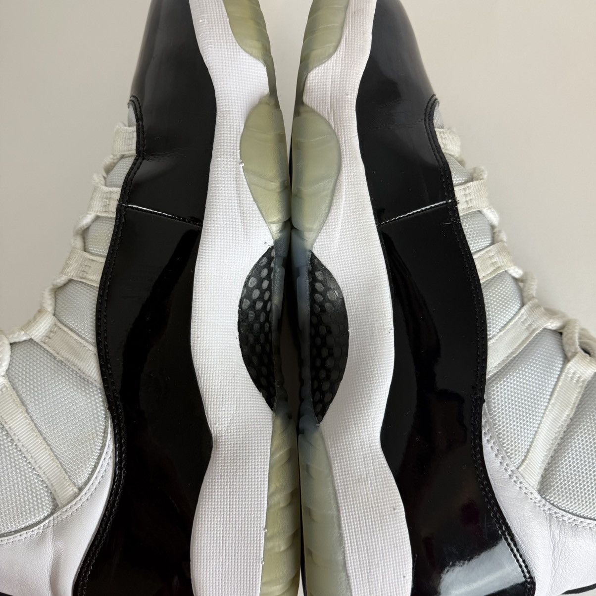 Jordan Brand × Nike Size 10.5-Jordan 11 Concord 2018-LIGHTLY WORN Size US 10.5 / EU 43-44 - 3 Thumbnail