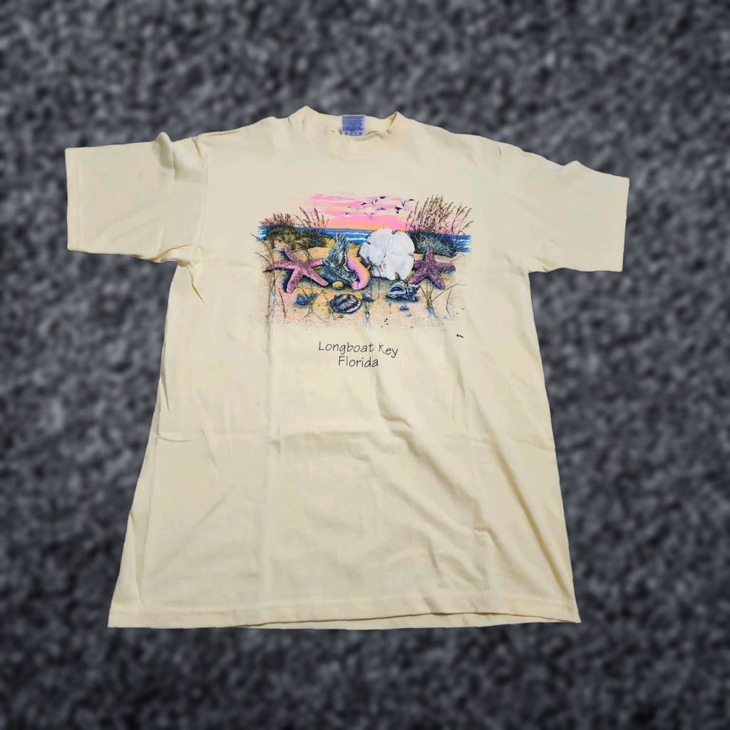 Vintage VINTAGE Lexington T-Shirt Unisex Adults L Crew Neck Short Sleeve Yellow 80s 90s SeaShells Beach Travel Souvenir Longboat Key FL Size US L / EU 52-54 / 3 - 1 Thumbnail