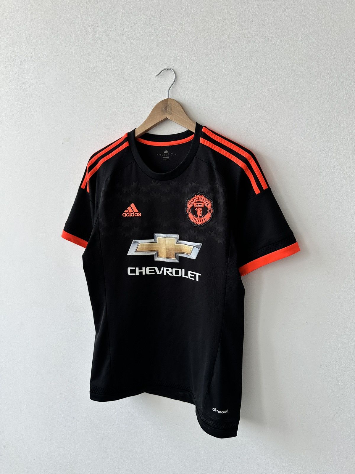 Adidas Manchester United 2015/2016 Adidas Third jersey Size US S / EU 44-46 / 1 - 3 Thumbnail