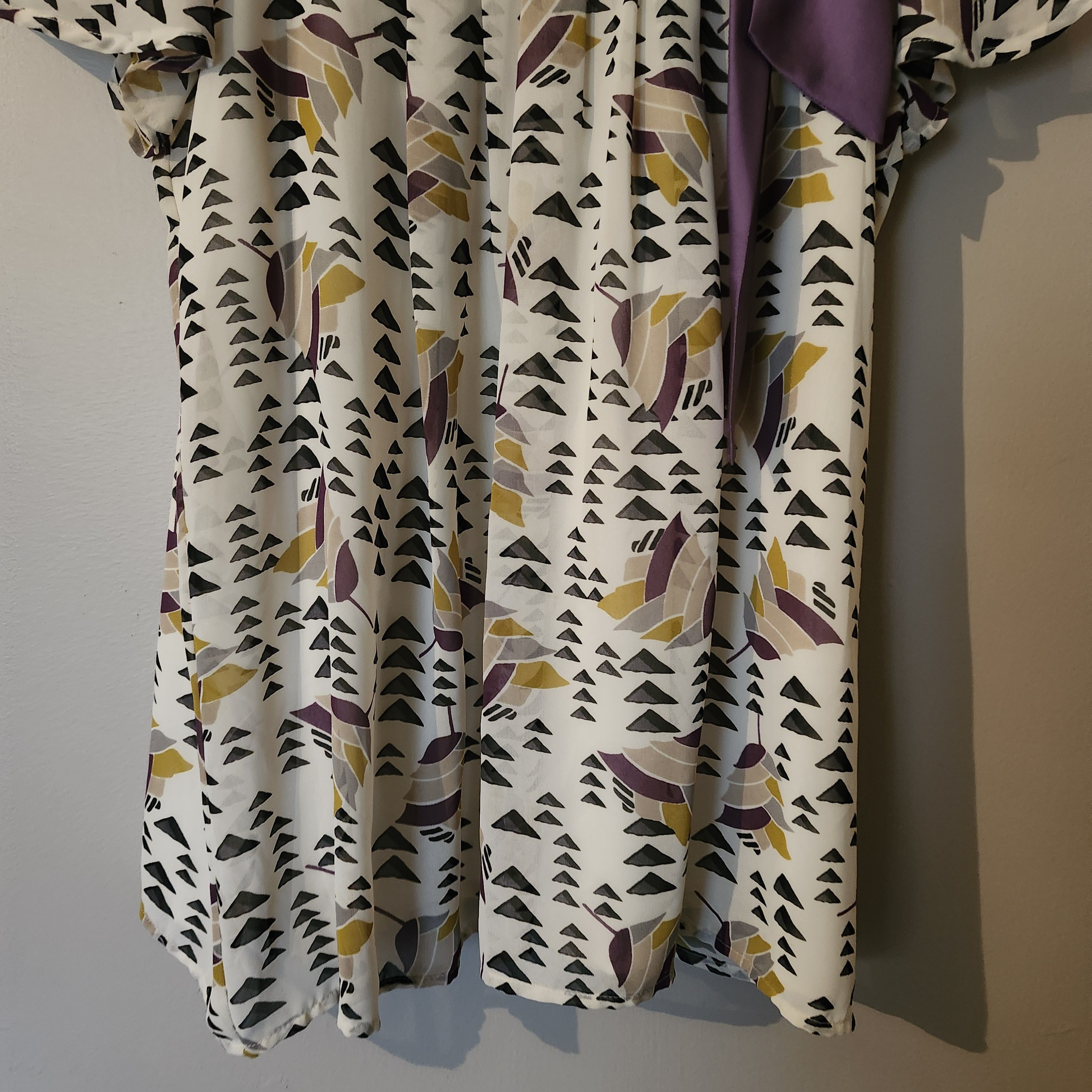 Worthington Worthington Large Blouse Purple Bow Neck Geometric Print Size L / US 10 / IT 46 - 6 Thumbnail