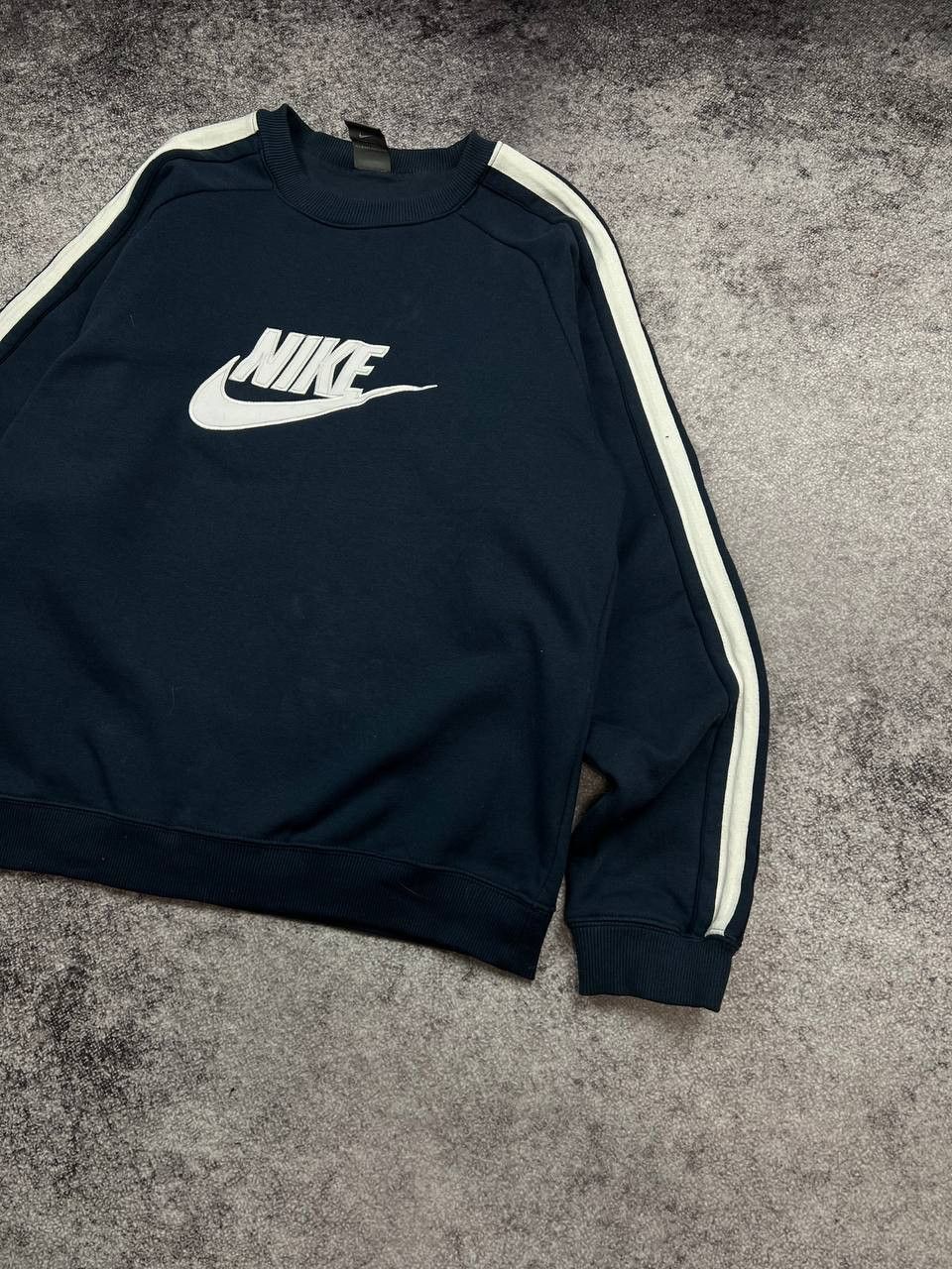 Nike 90s Nike Vintage Oversized Big Logo Sweatshirt Size US S / EU 44-46 / 1 - 3 Thumbnail