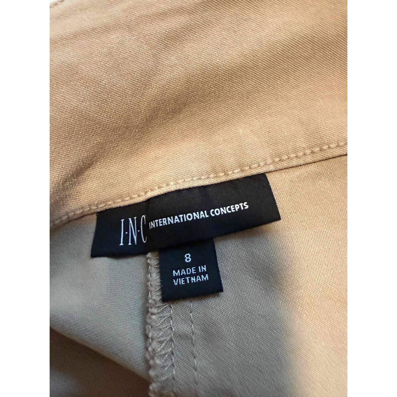 I.N.C INC Women's Size 8 Khaki Pull-On Shorts Tan - B002 Size 30" / US 8 / IT 44 - 4 Thumbnail