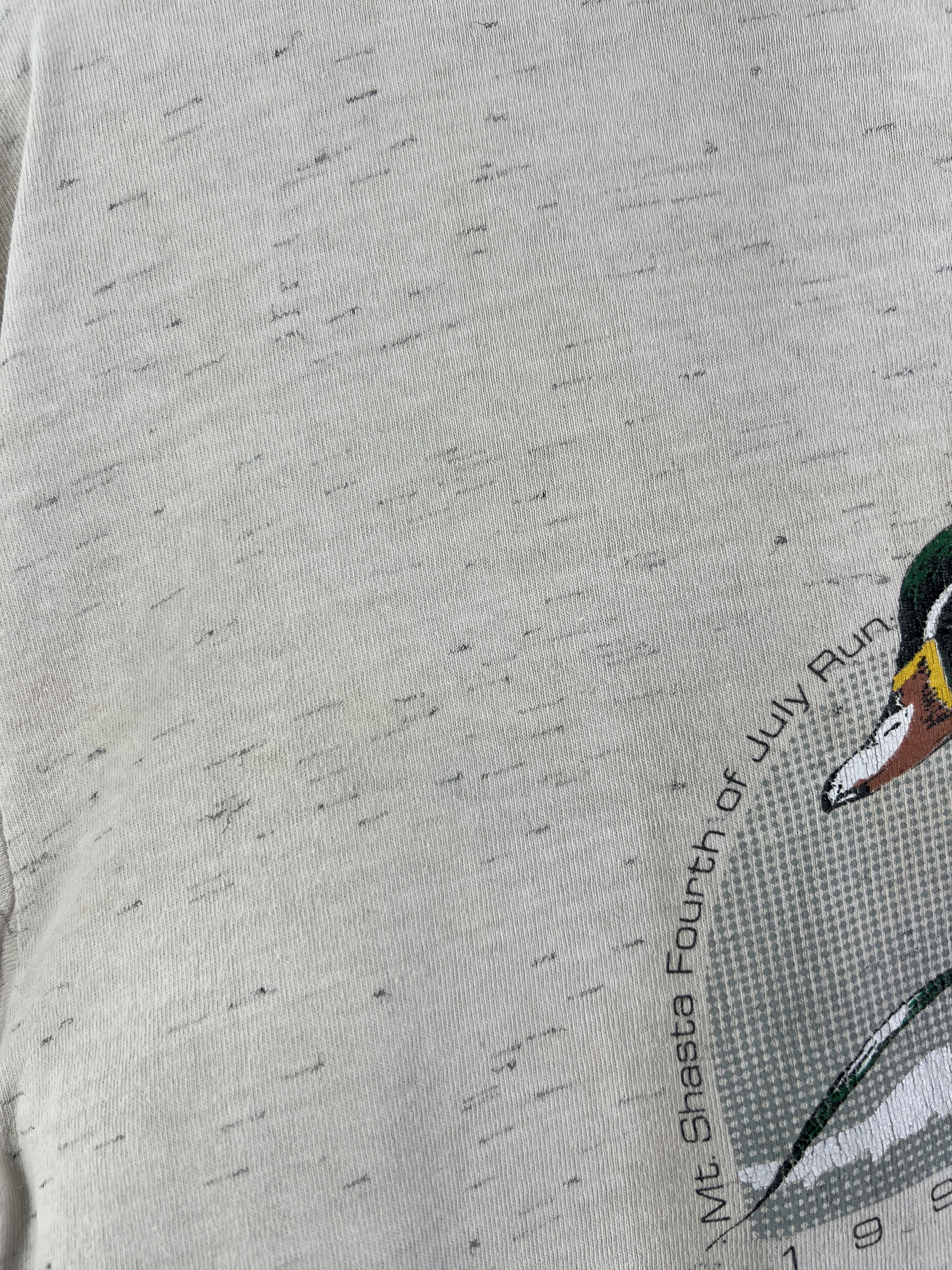 Vintage No.4857 Vintage 90s Duck Artwork Graphic Tee (L) Size US L / EU 52-54 / 3 - 6 Thumbnail