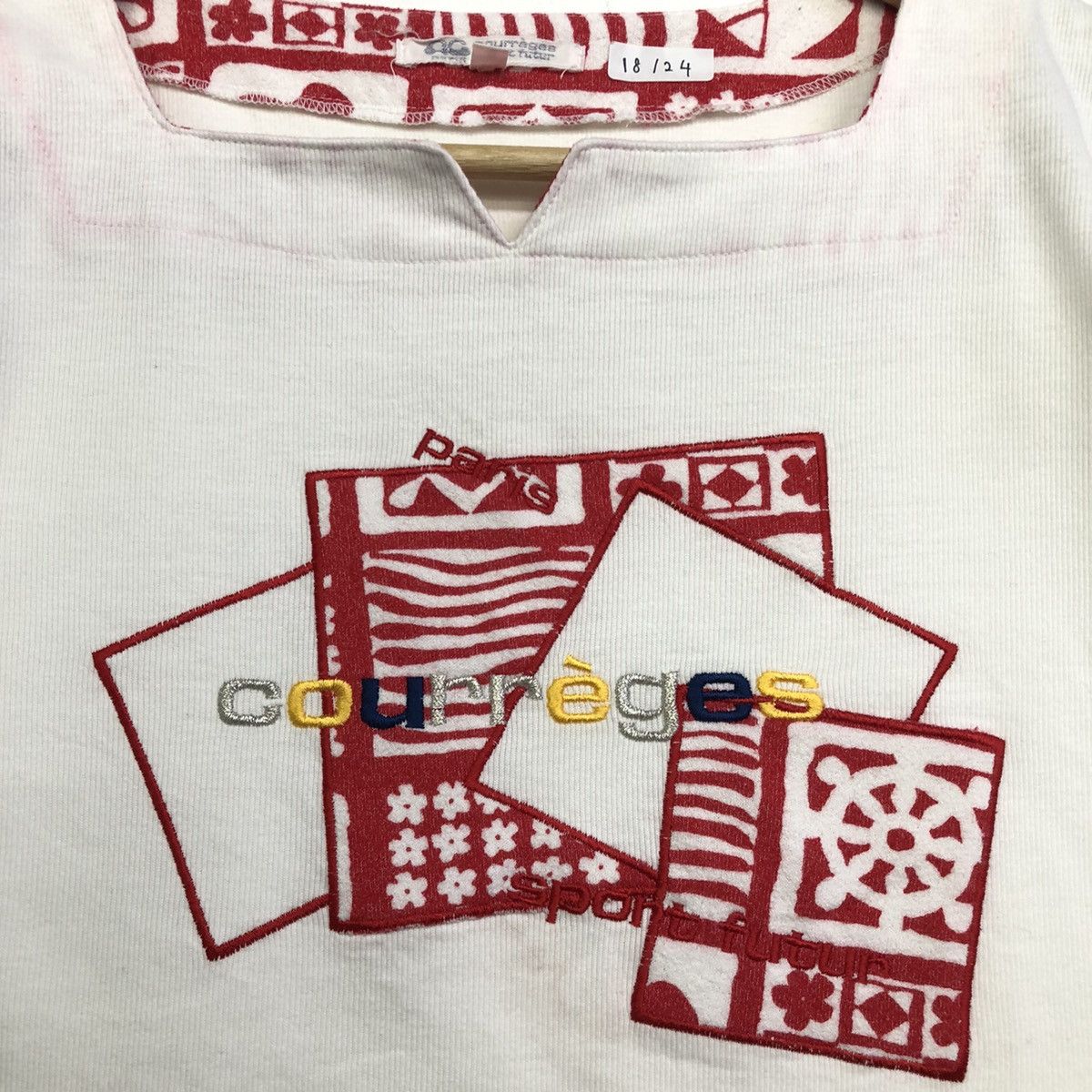 Courreges Vintage Courreges Paris Embriodered Spellout Design Tshirt Size XS / US 0-2 / IT 36-38 - 4 Thumbnail