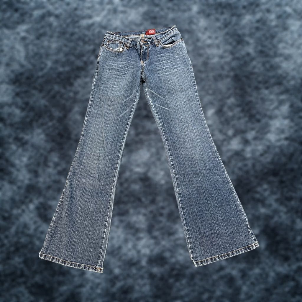 Bongo Jeans Womens Bootcut 5-Pocket Low Rise 28x31 Medium Wash Denim Distressed 9in Leg Opening