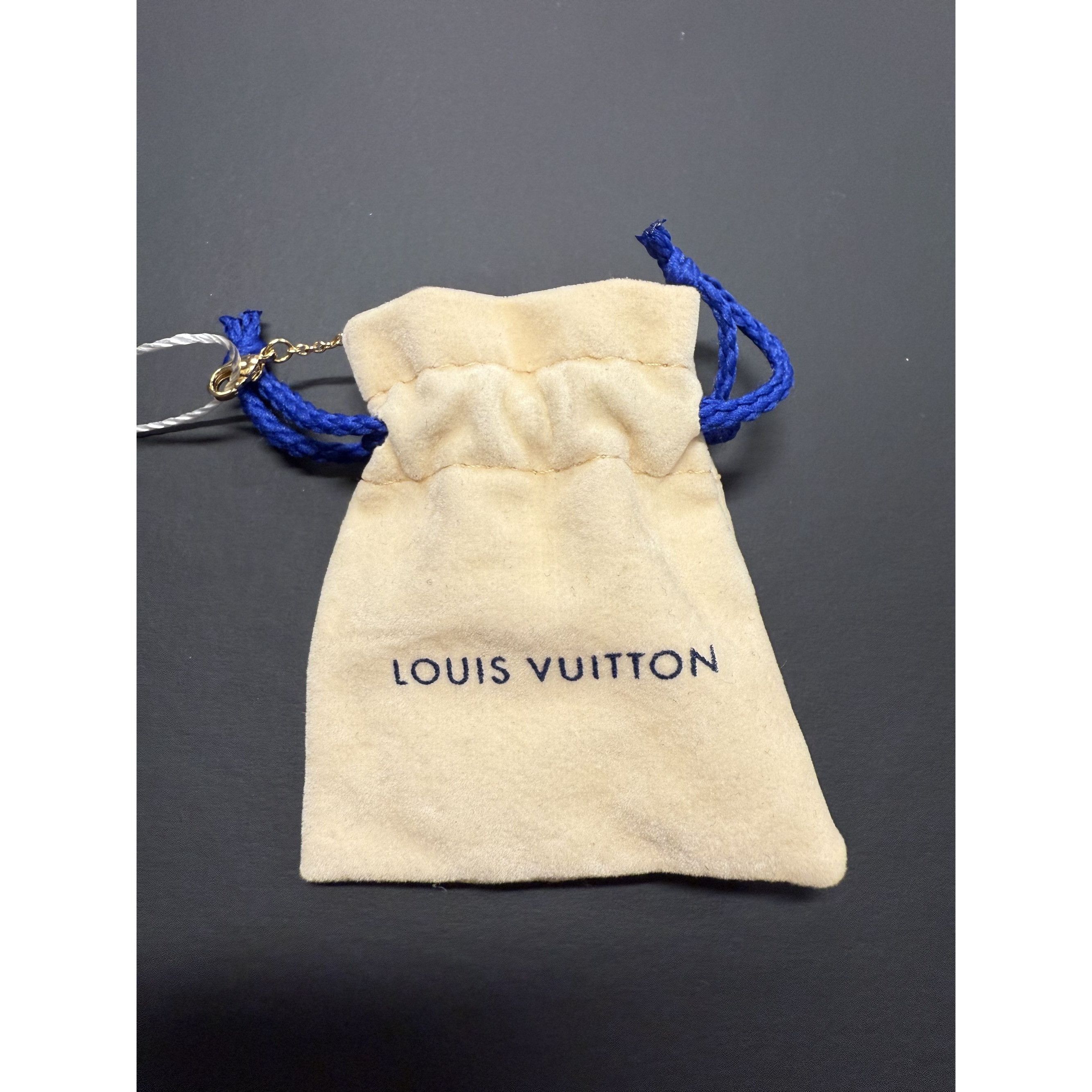Louis Vuitton Louis Vuitton Gold-Tone Bracelet With LV Logo & Flower Charm Size ONE SIZE - 3 Thumbnail