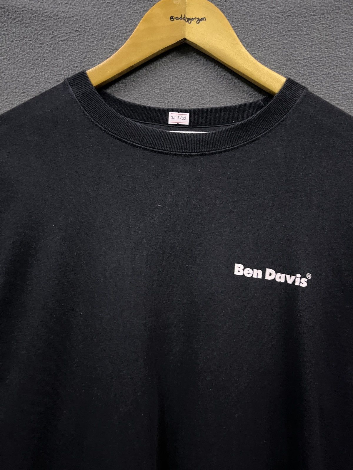 Ben Davis BEN DAVIS LONGSLEEVE BACKHIT TSHIRT Size US L / EU 52-54 / 3 - 6 Thumbnail
