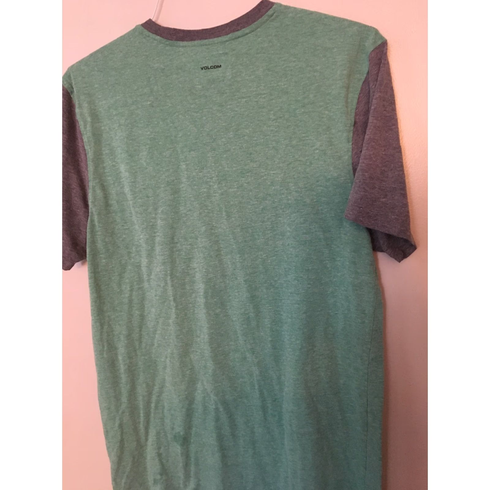 Volcom VOLCOM Mens L T-Shirt Short Sleeve Pocket Colorblock Logo Crew Neck Multicolor Cotton Blend Regular Fit Size US L / EU 52-54 / 3 - 4 Thumbnail