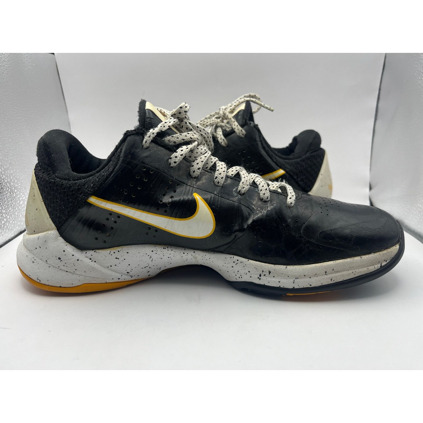 Nike Nike Zoom Kobe 5 Del Sol Black Yellow Shoes Sneakers USED Size US 7.5 / EU 40-41 - 3 Thumbnail