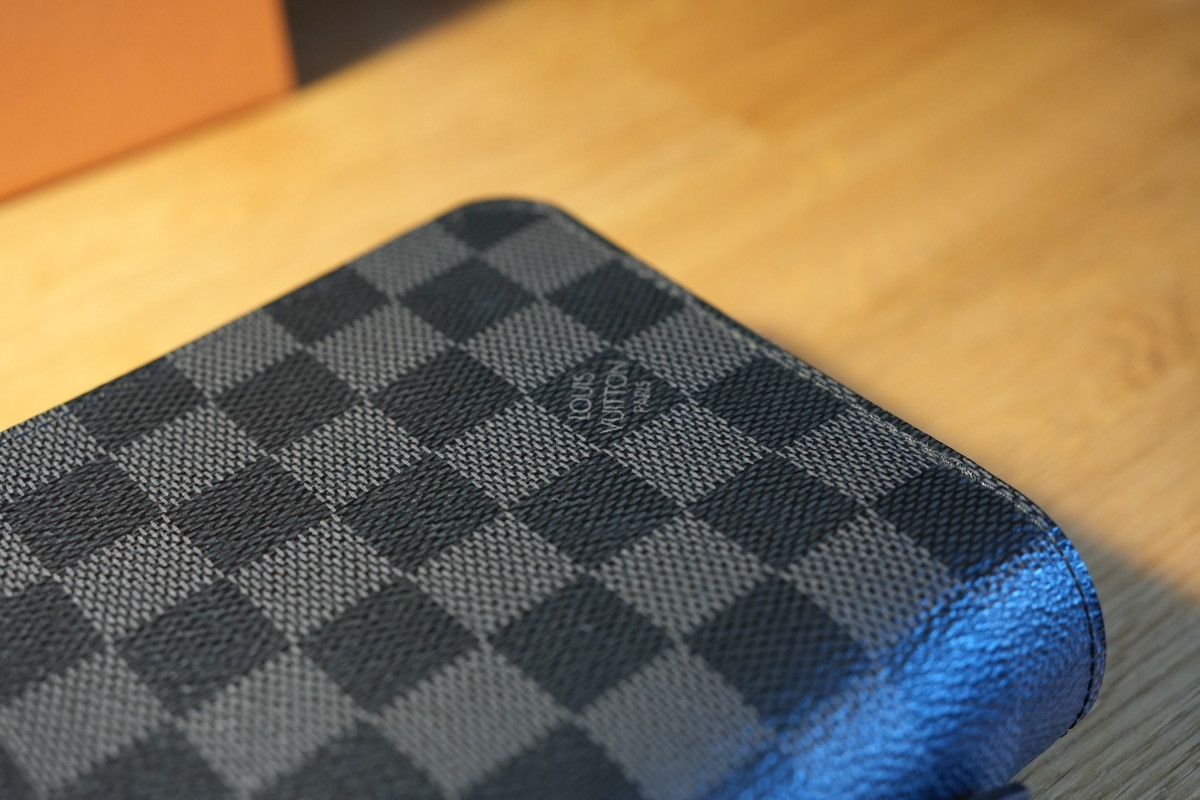 Louis Vuitton Louis Vuitton Zippy XL Damier Graphite w/ box and bag Size ONE SIZE - 6 Thumbnail