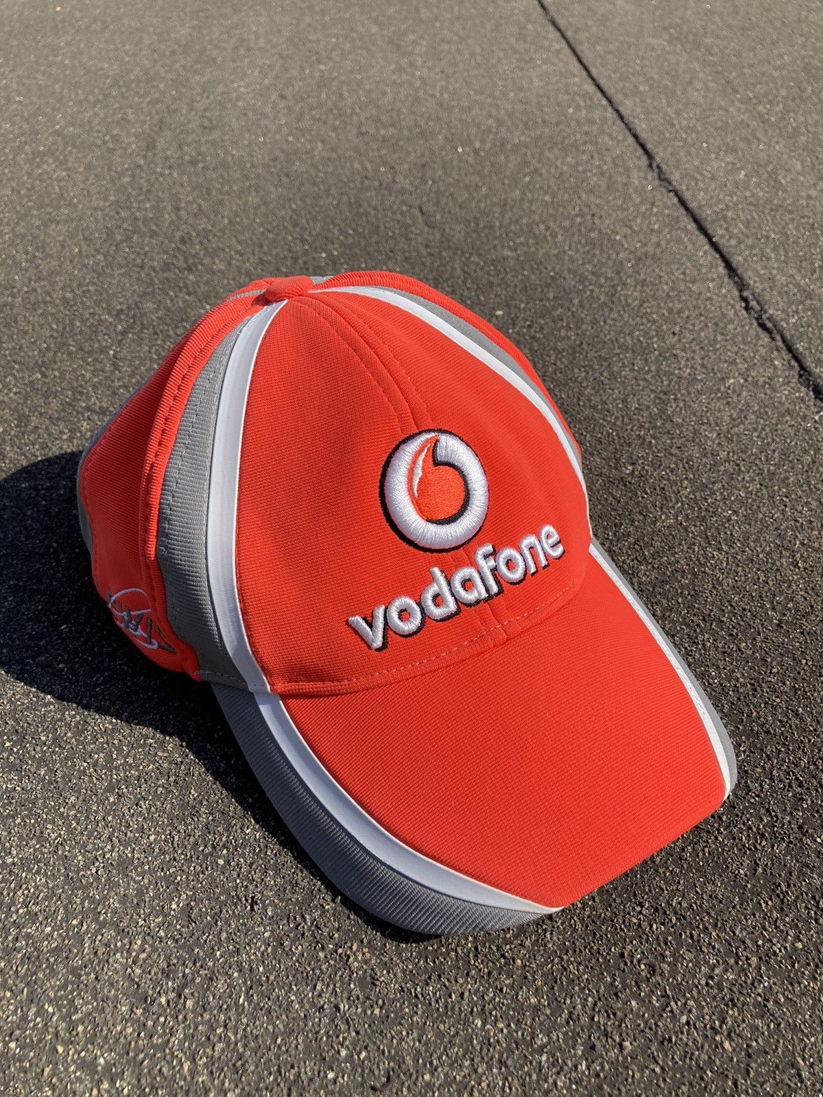 Malcolm McLaren × Mercedes-Benz Vodafone McLaren Mercedes Lewis Rare Vintage Cap One size Size ONE SIZE - 2 Thumbnail