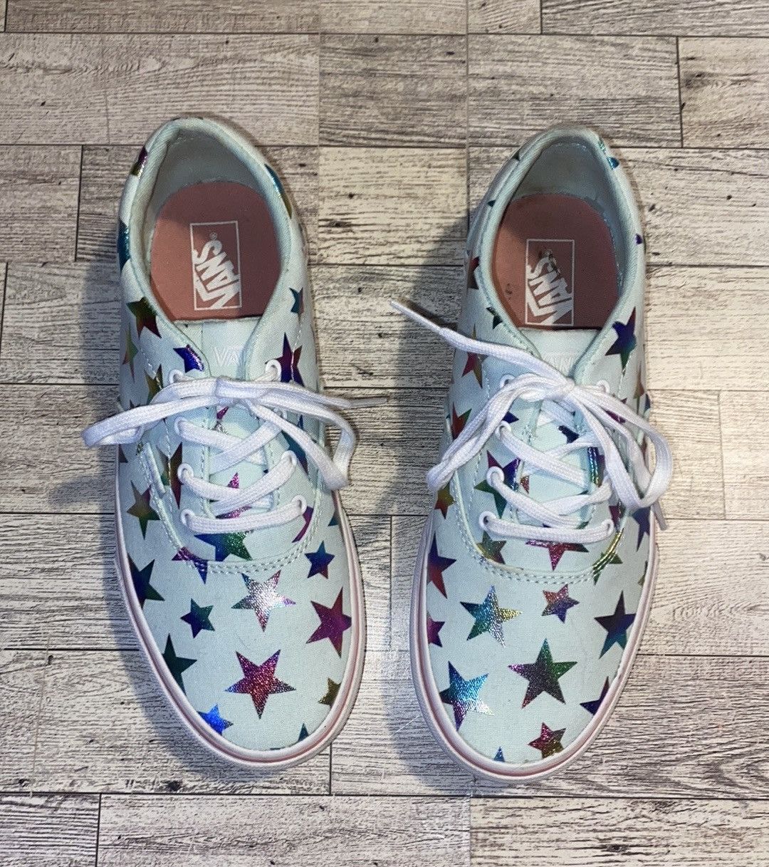 Vans Vans, Sea Foam, Metallic Rainbow Stars, Lace Up, Low Tops Size US 5 / IT 35 - 2 Thumbnail