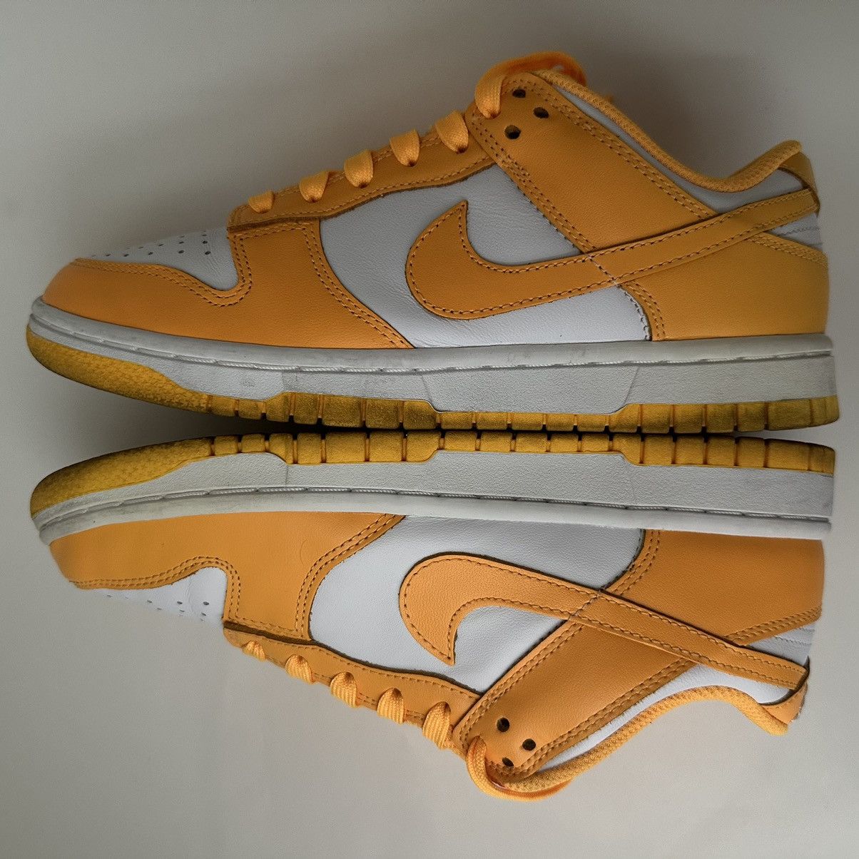 Nike Nike Laser Orange Dunks - 5y or 6.5w Size US 6.5 / EU 39-40 - 5 Thumbnail