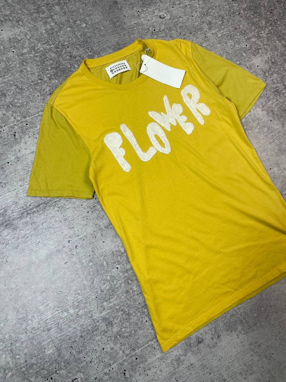 Maison Margiela New SS07 Maison Margiela Yellow Flower Logo Tee T-Shirt Y2K Size US M / EU 48-50 / 2 - 2 Thumbnail