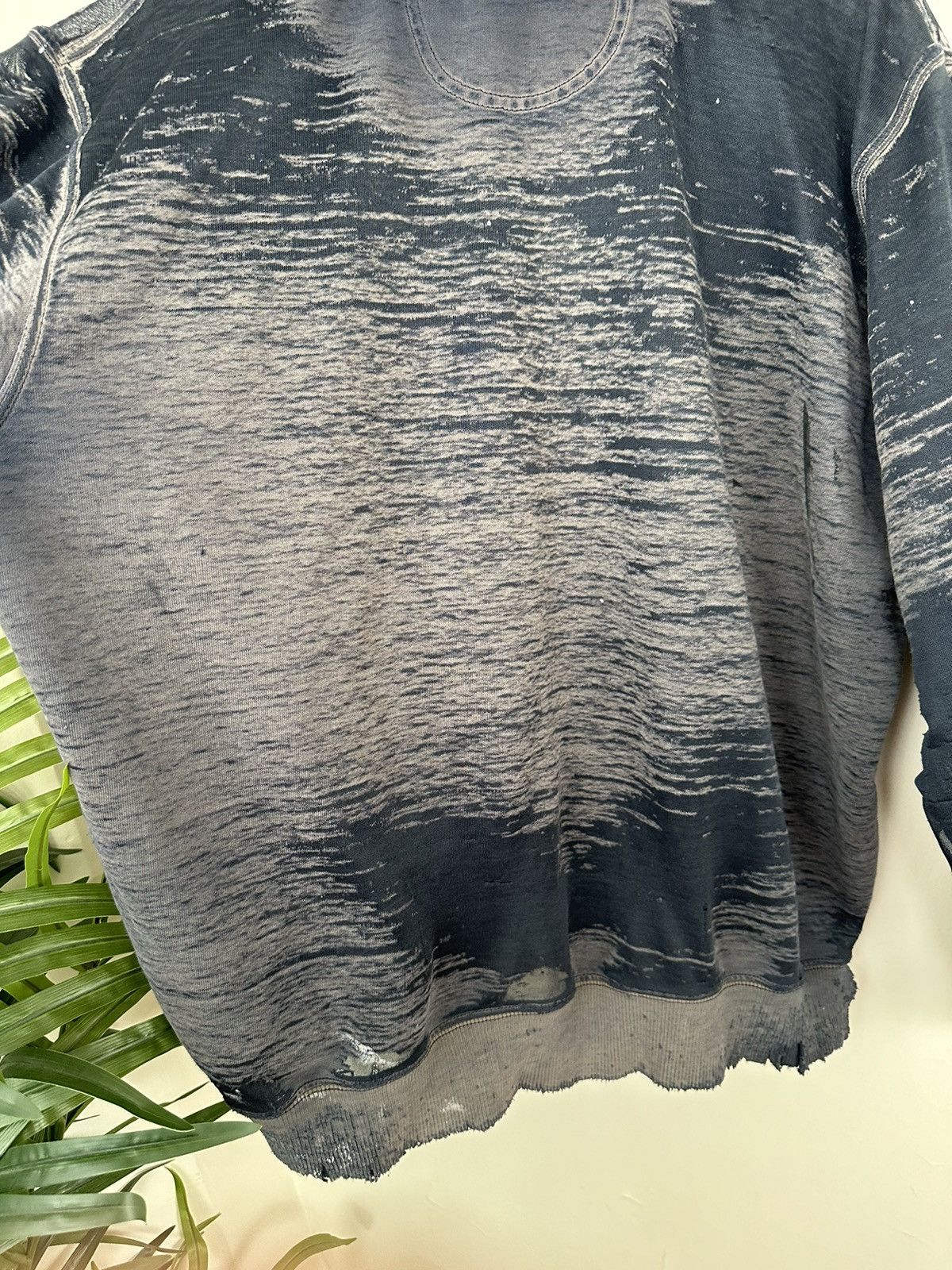 Carhartt × Vintage (XL) INSANE THRASHED SHEER Navy Carhartt Hoodie Size US XL / EU 56 / 4 - 16 Thumbnail