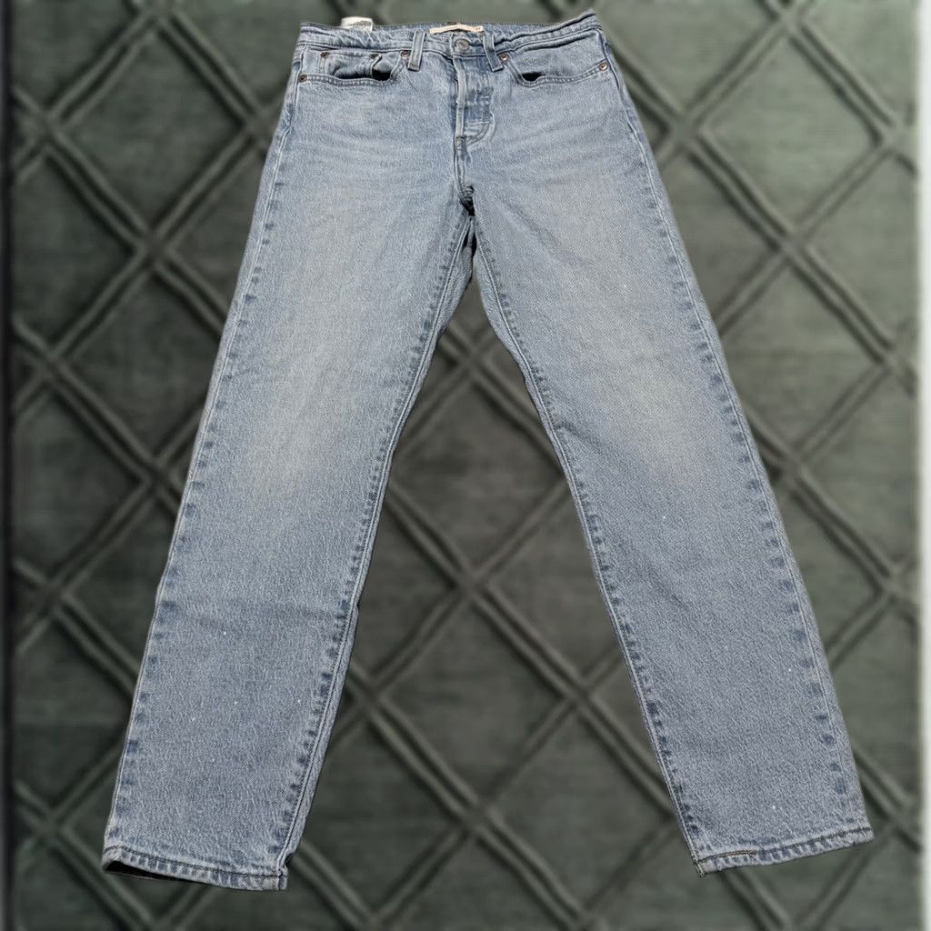 Levi's Levi's Jeans Women Blue Denim Mid Rise Button Fly Wedgie Straight 27 - 5-Pocket Design Denim, Regular Fit, Inseam 25.5 in, 90s City Theme - Womens Size 27" / US 4 / IT 40 - 1 Thumbnail