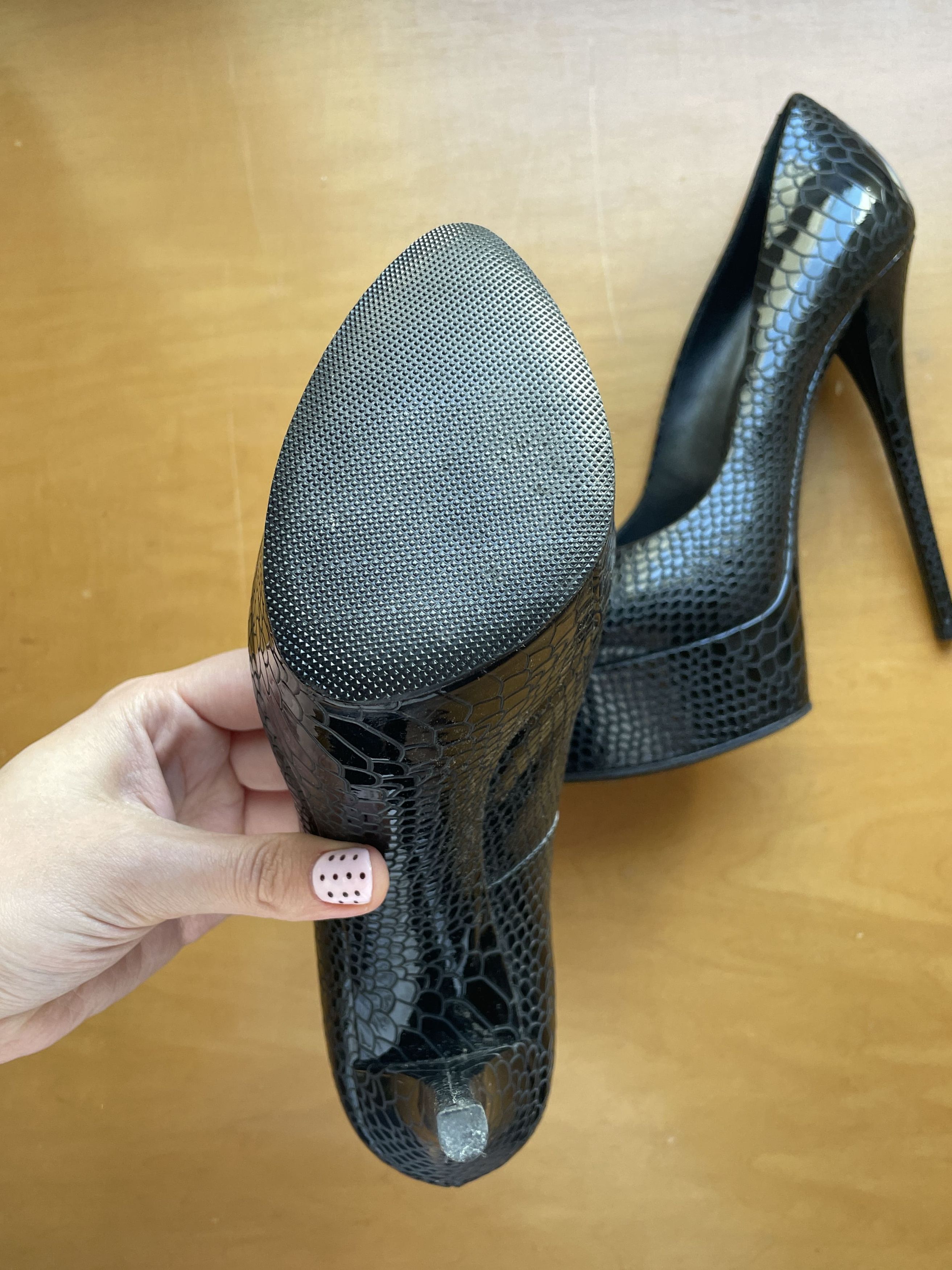 Casadei Casadei Platform Pump Black Croc Size US 6.5 / IT 36.5 - 5 Thumbnail