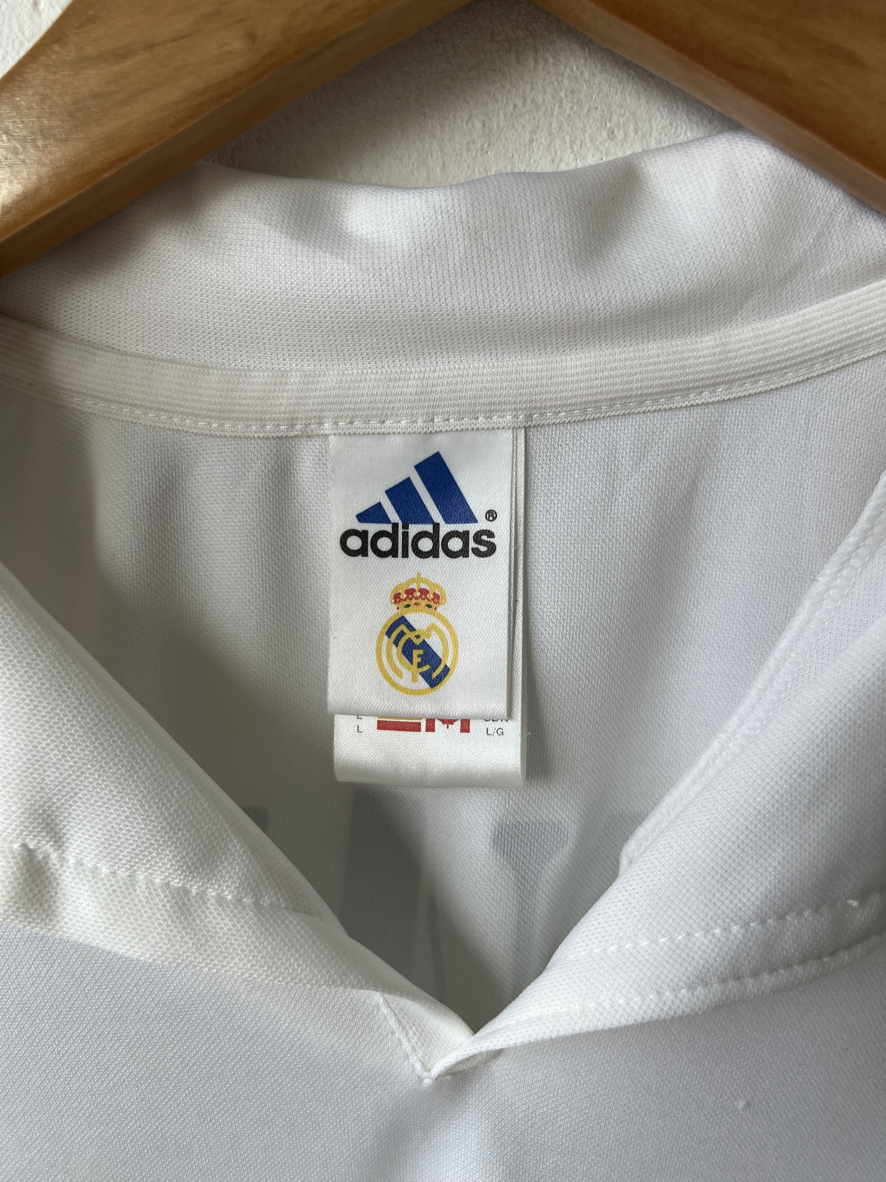 Adidas (L) Real Madrid 2002-03 Home Kit Ronaldo #11 Size US L / EU 52-54 / 3 - 3 Thumbnail