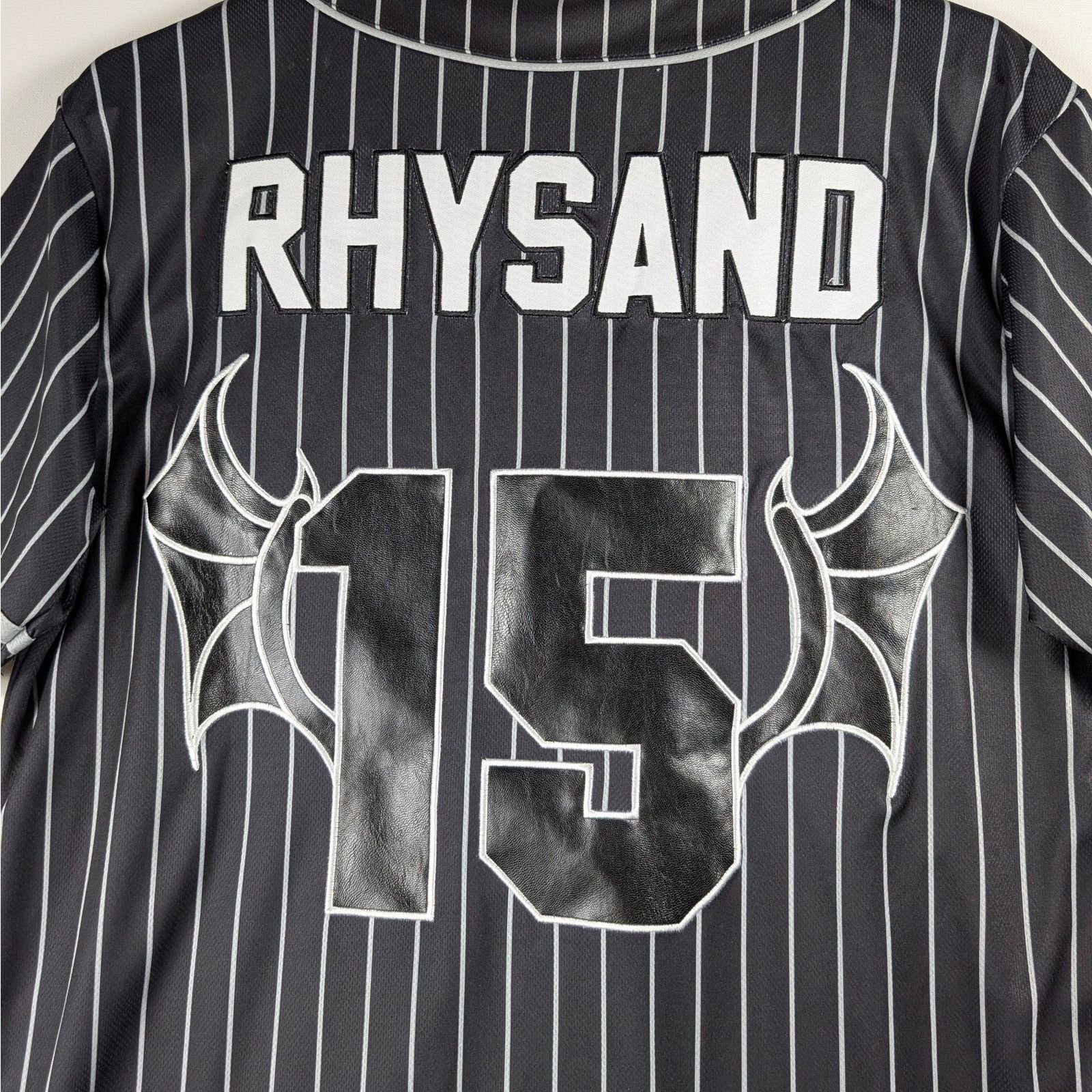Unknown London ACOTAR Velaris Rhysand 15 Baseball Jersey Black Pinstripe Size US M / EU 48-50 / 2 - 3 Thumbnail