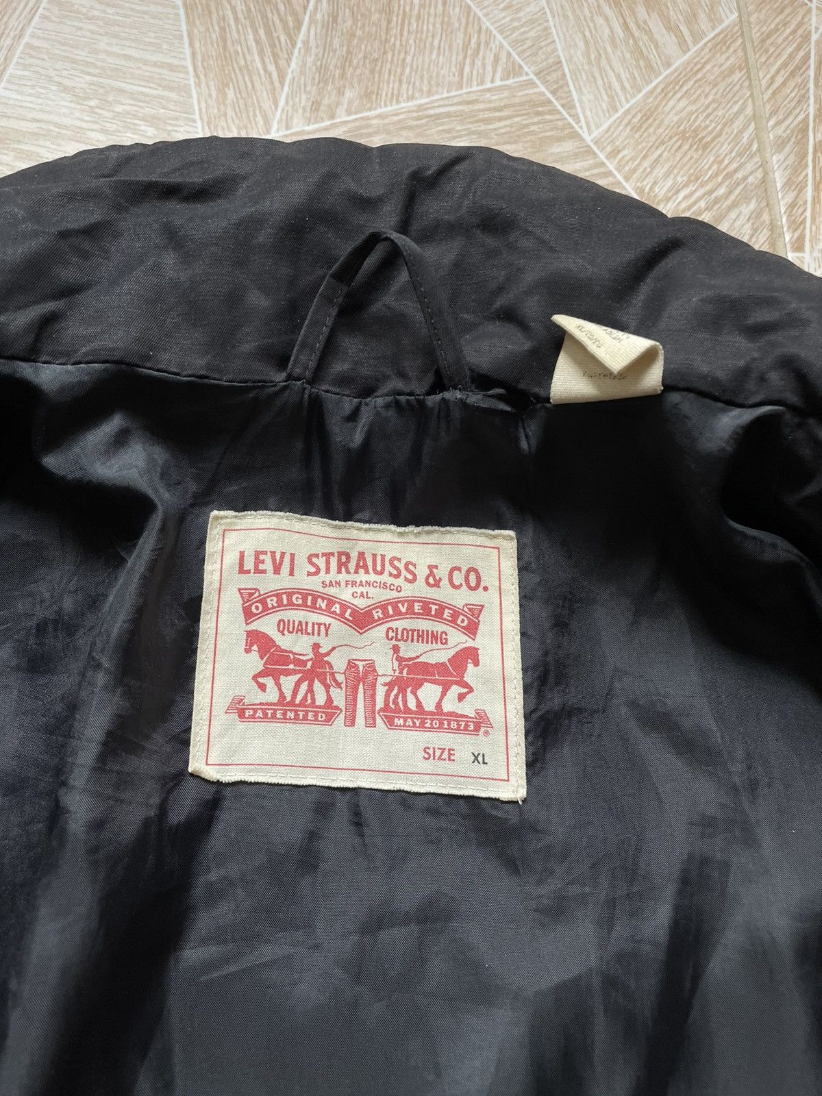 Levi's × Levi's Vintage Clothing × Vintage Y2K Vintage Thermore Levi’s Logo Puffer Down Jacket Black XL Size US XL / EU 56 / 4 - 16 Thumbnail
