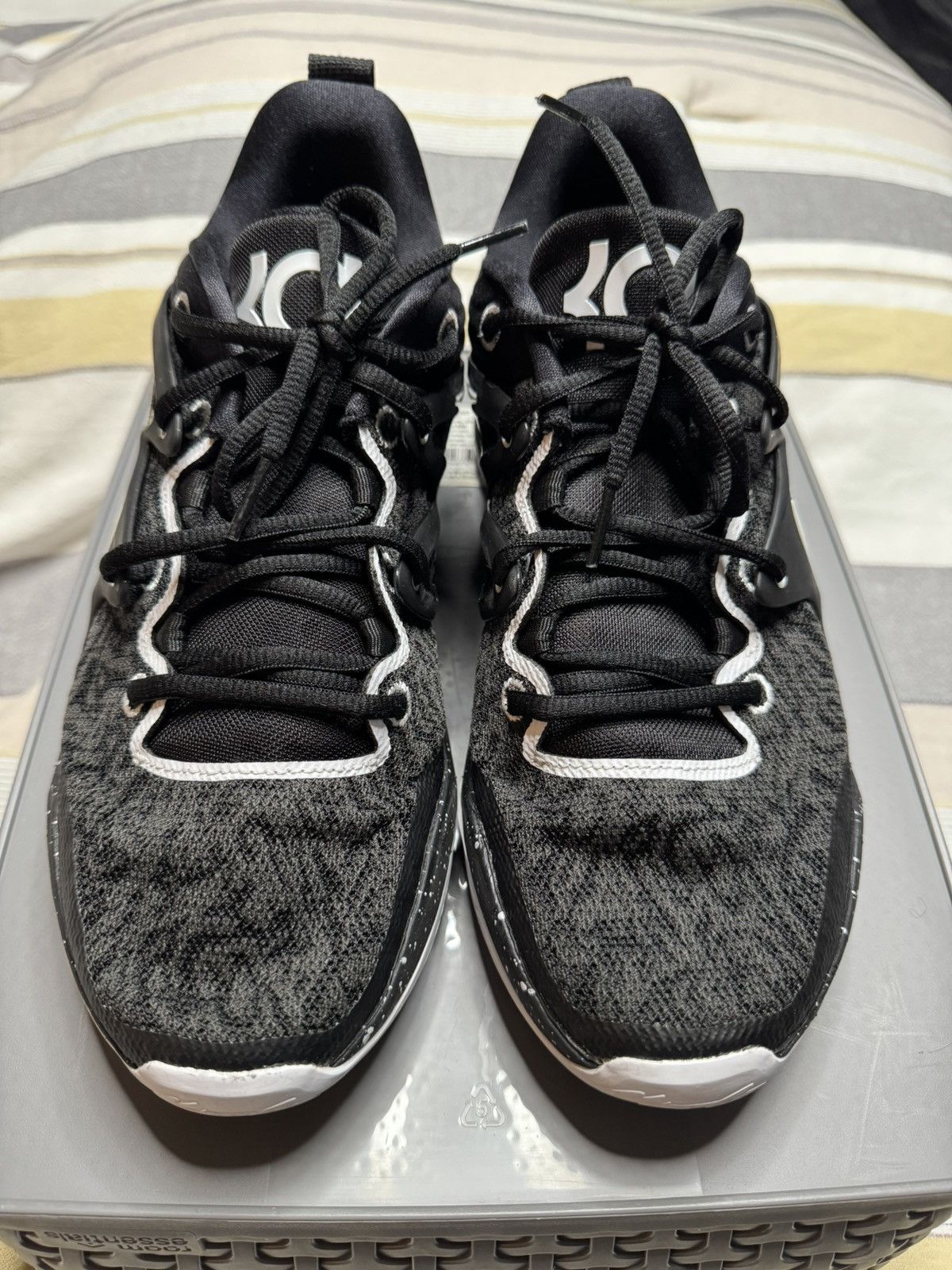 Nike Nike KD 15 TB “Black White Speckled” Size US 9.5 / EU 42-43 - 1 Thumbnail