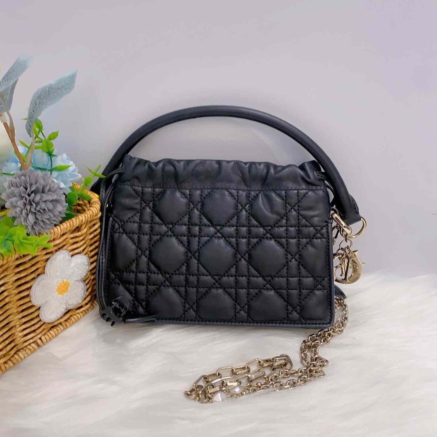 Dior Pre-loved Bag Very good condition Size ONE SIZE - 1 Thumbnail