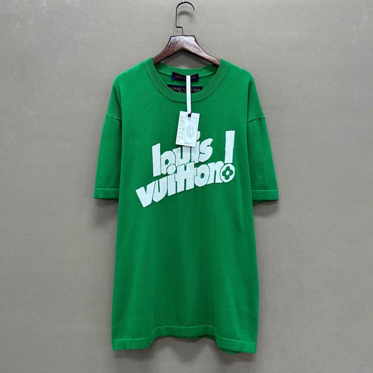 Louis Vuitton Green Short Sleeve Oversized Graphic Top Size US M / EU 48-50 / 2 - 1 Thumbnail