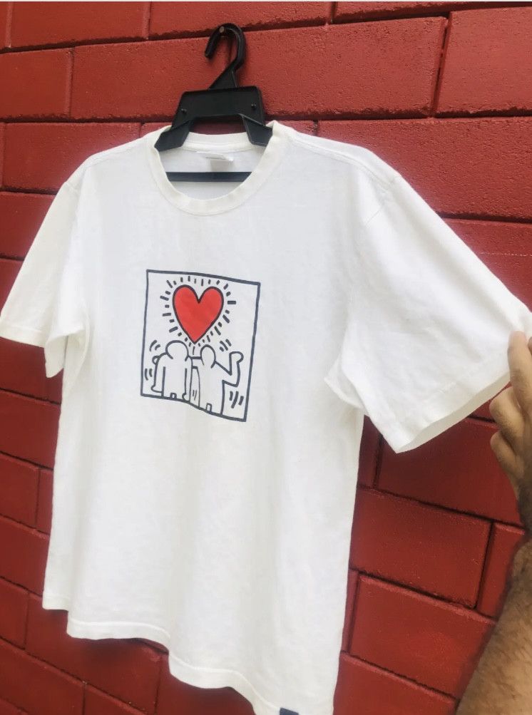 Japanese Brand × Keith Haring Vintage Keith Haring Loving Designer Fashion Style Size US M / EU 48-50 / 2 - 5 Thumbnail