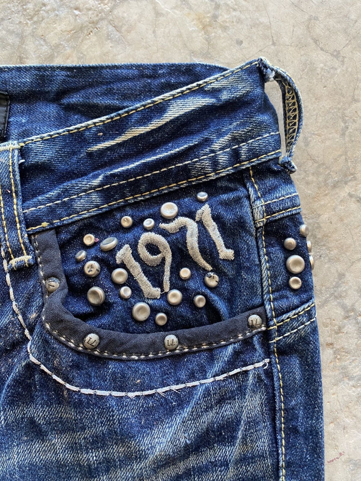 20471120 FLARE RED PEPPER JEANS ED HARDY STYLE EMBROIDERED JAPANESE Size US 31 - 5 Thumbnail