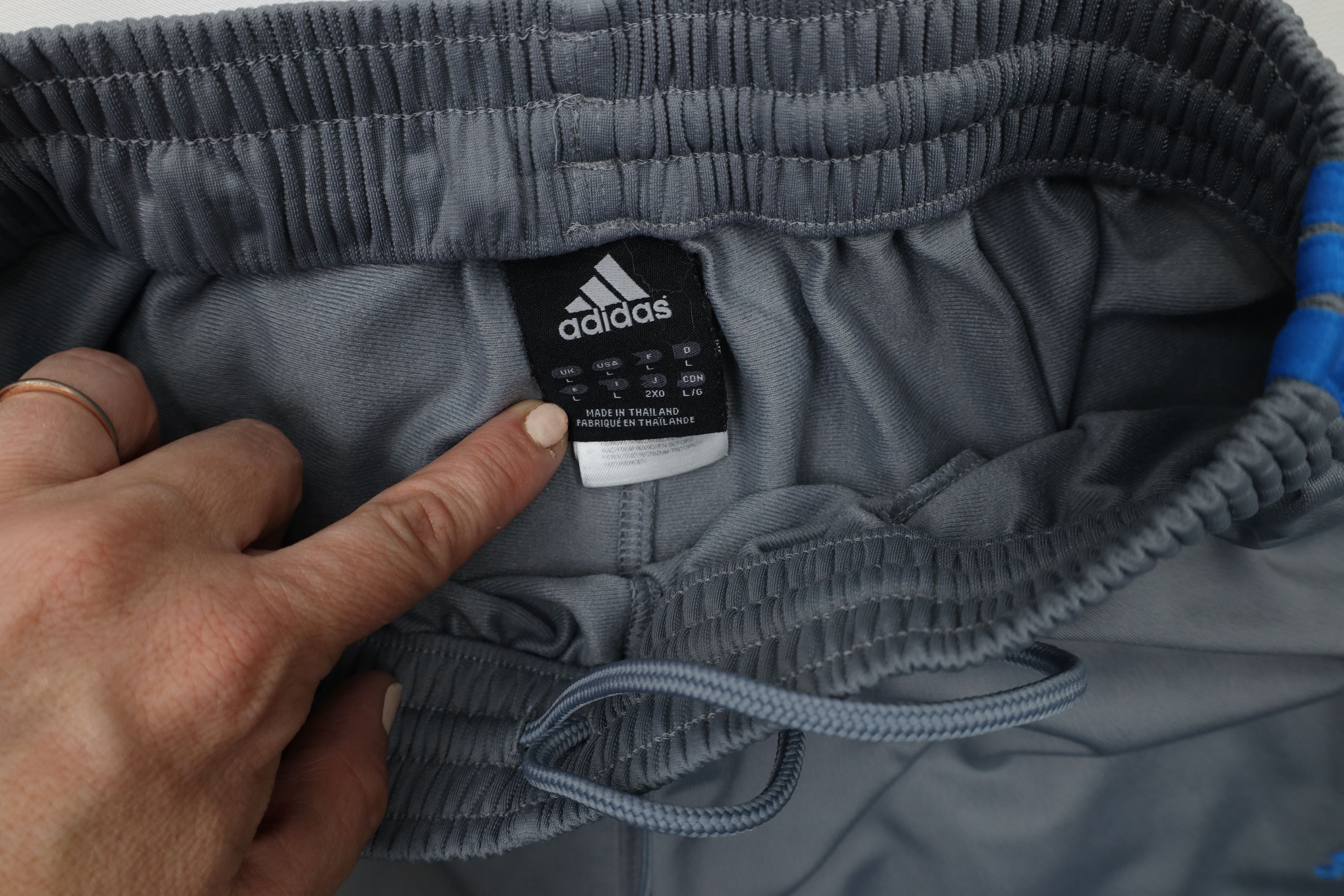 Adidas × Vintage Vintage Y2K Adidas Striped Wide Leg Sweatpants Pants Gray Size US 36 / EU 52 - 9 Thumbnail