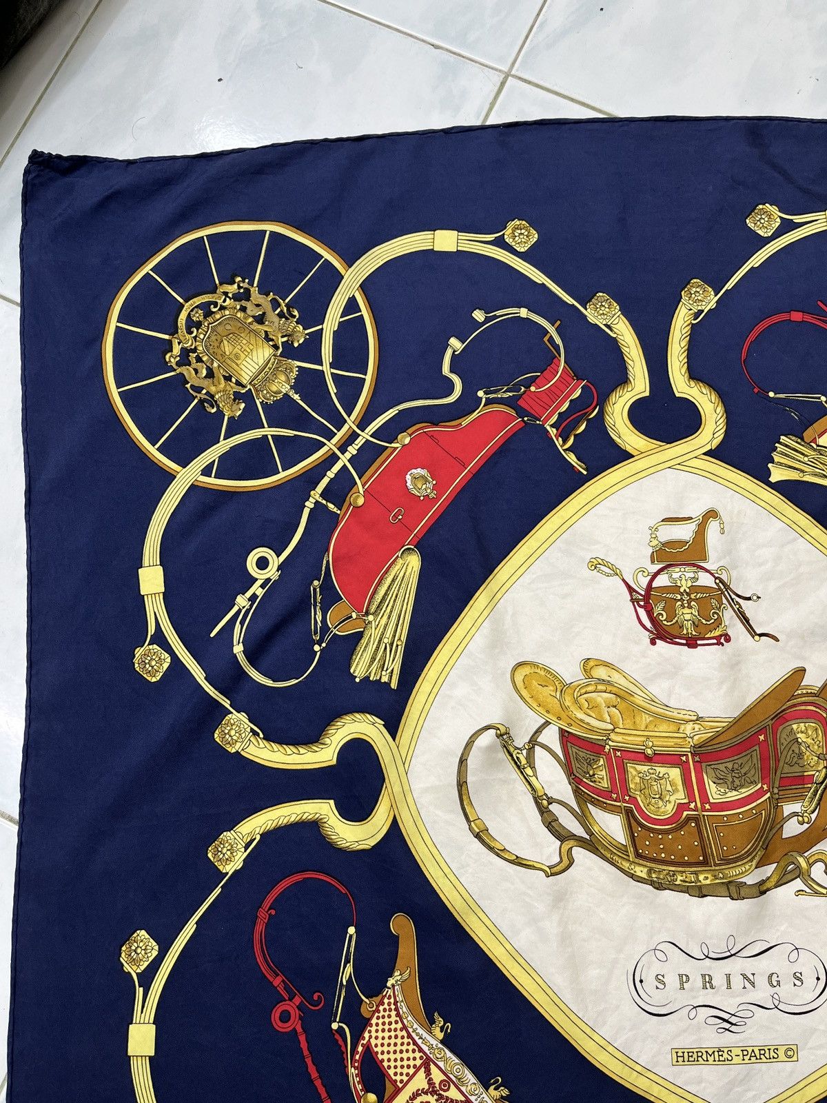 Hermes 🔥🔥🔥AUTHENTIC VINTAGE HERMES SPRINGS SILK SCARF Size ONE SIZE - 2 Thumbnail