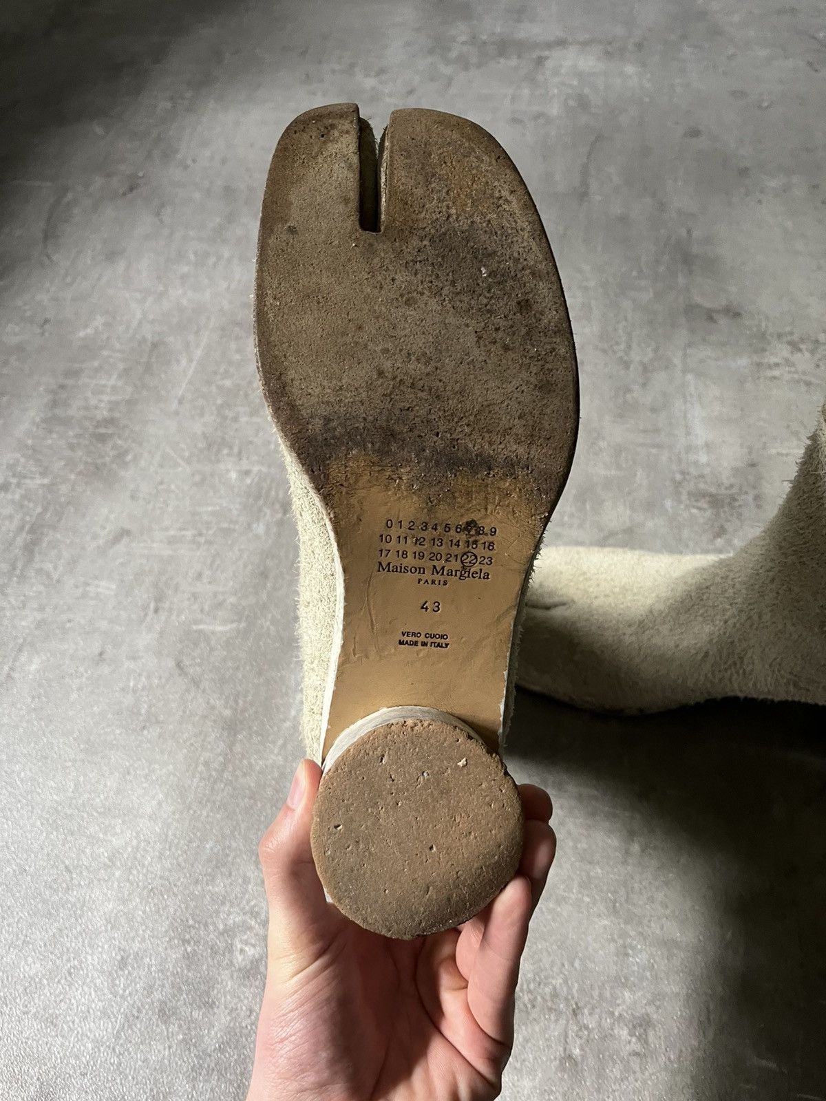 Maison Margiela Maison Margiela distressed look tabi heel fur boots Size US 10 / EU 43 - 11 Thumbnail