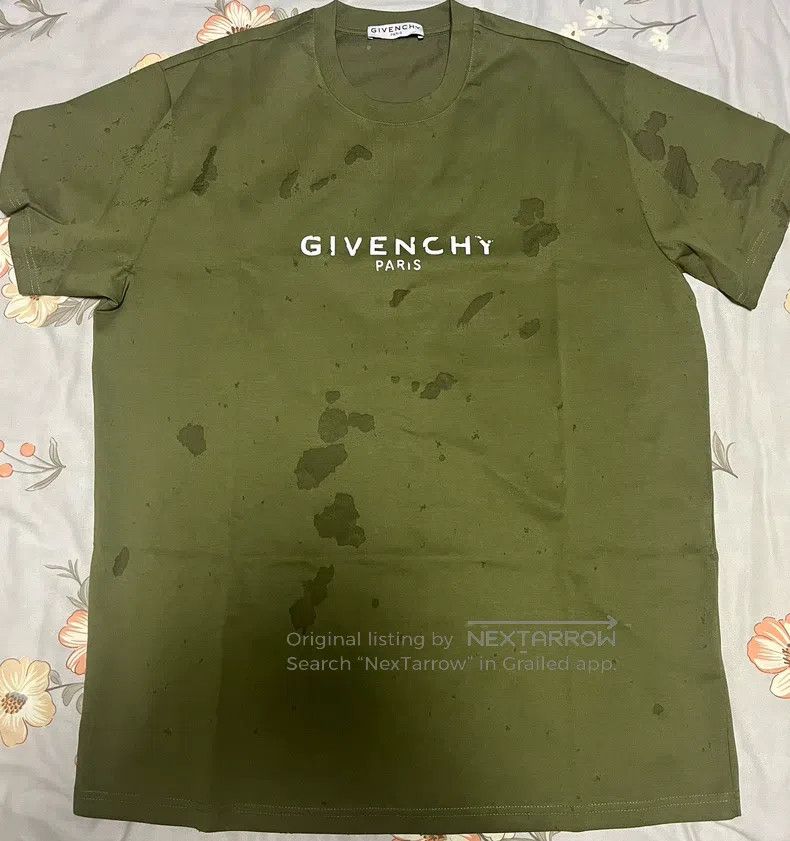 Givenchy Givenchy Ripped Short Sleeve Size US S / EU 44-46 / 1 - 1 Thumbnail