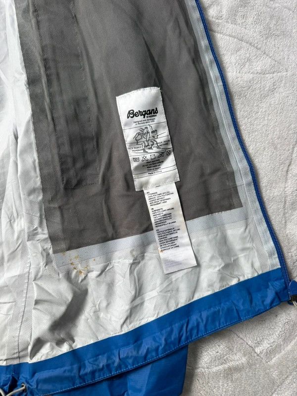 Bergans Bergans of Norway 5070 Sky Jacket Waterproof Hardshell L Size US L / EU 52-54 / 3 - 14 Thumbnail