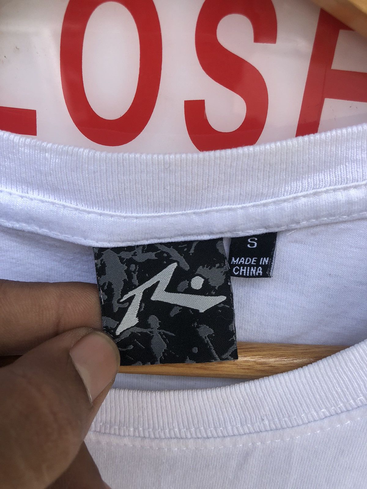 Japanese Brand × Vintage Vintage RARE 90s Rusty Surfboards Tshirt Size US M / EU 48-50 / 2 - 12 Thumbnail