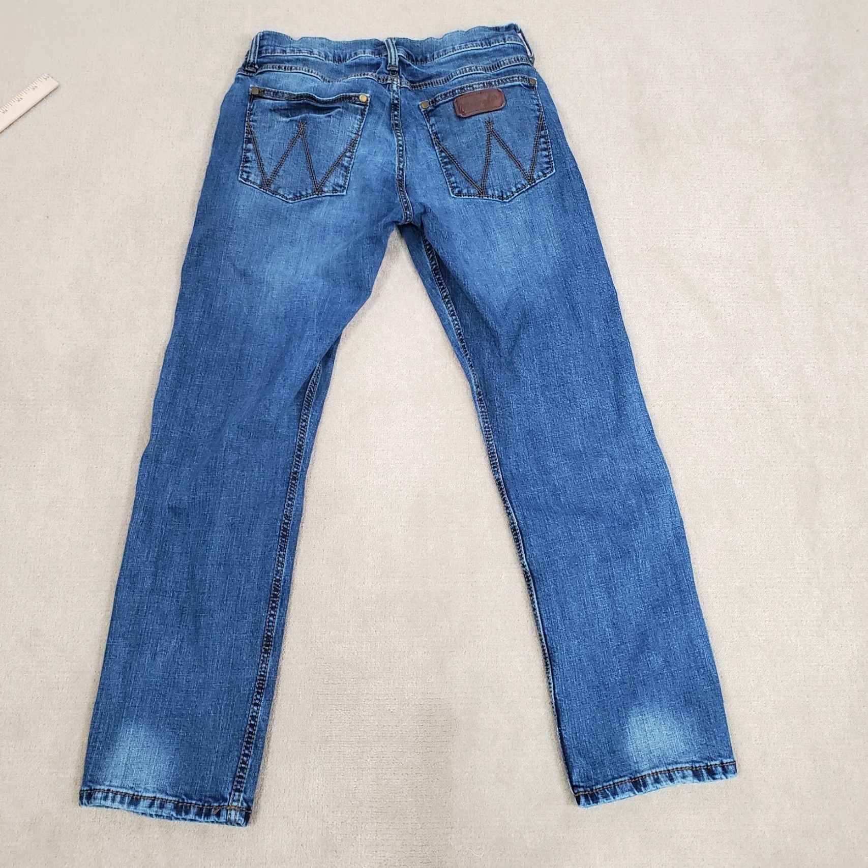 Wrangler Wrangler Retro Jeans Mens 30x29 Blue Slim Straight Leg Dark Wash Denim Cotton Logo Western Cowboys Southwestern Size US 30 / EU 46 - 6 Thumbnail