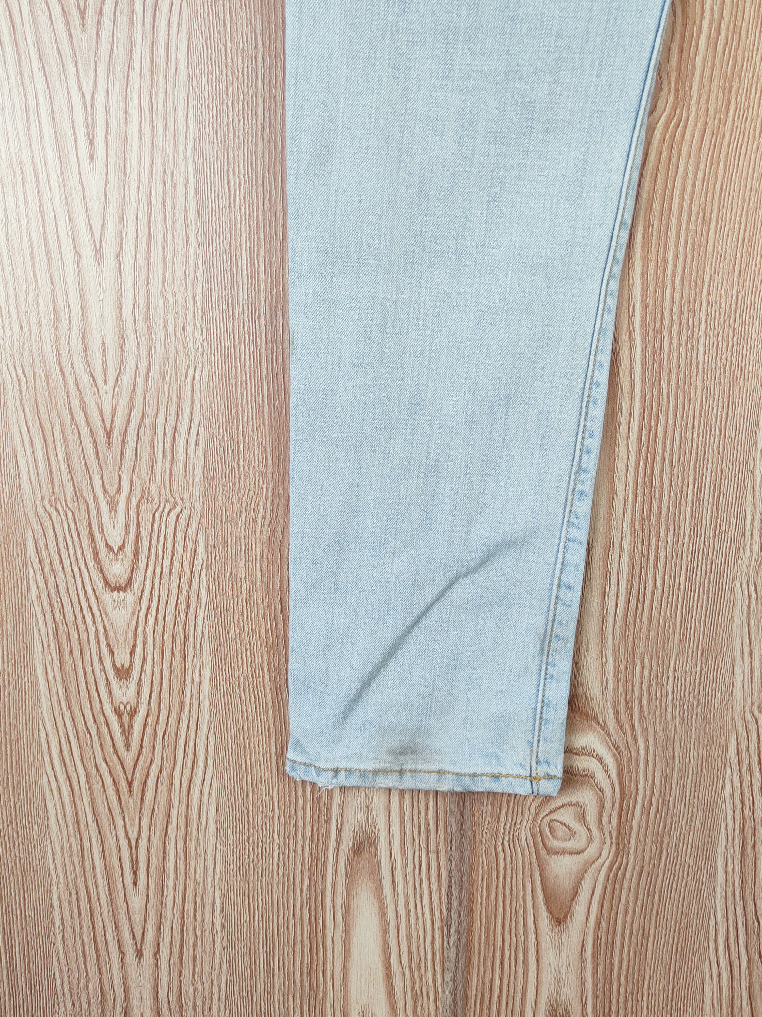 American Eagle Outfitters Vintage Blue Faded Distressed Ripped Jeans #W779 Size US 35 - 9 Thumbnail