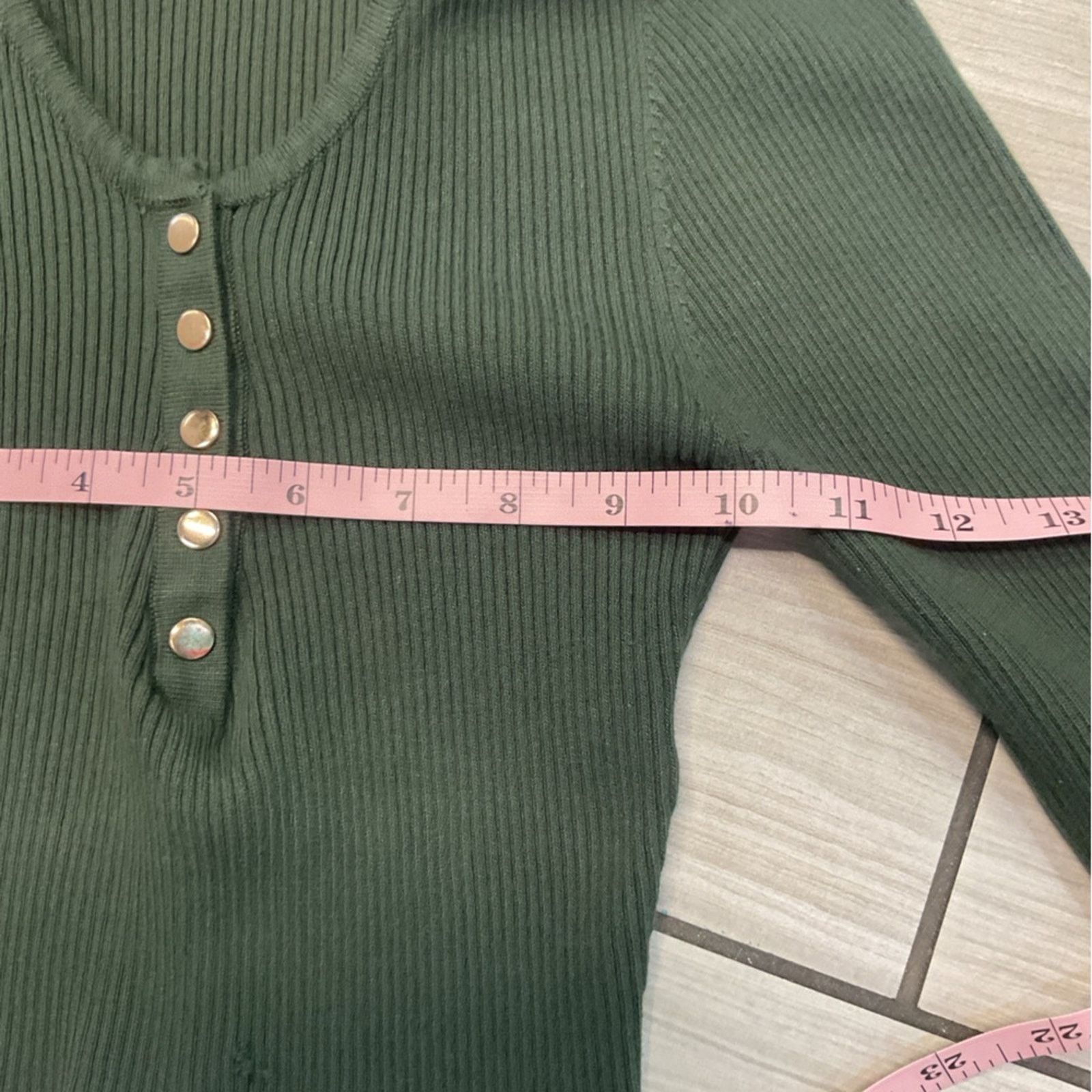 Vintage Love Tree Olive Green Crop Top Women’s Size M / US 6-8 / IT 42-44 - 6 Thumbnail