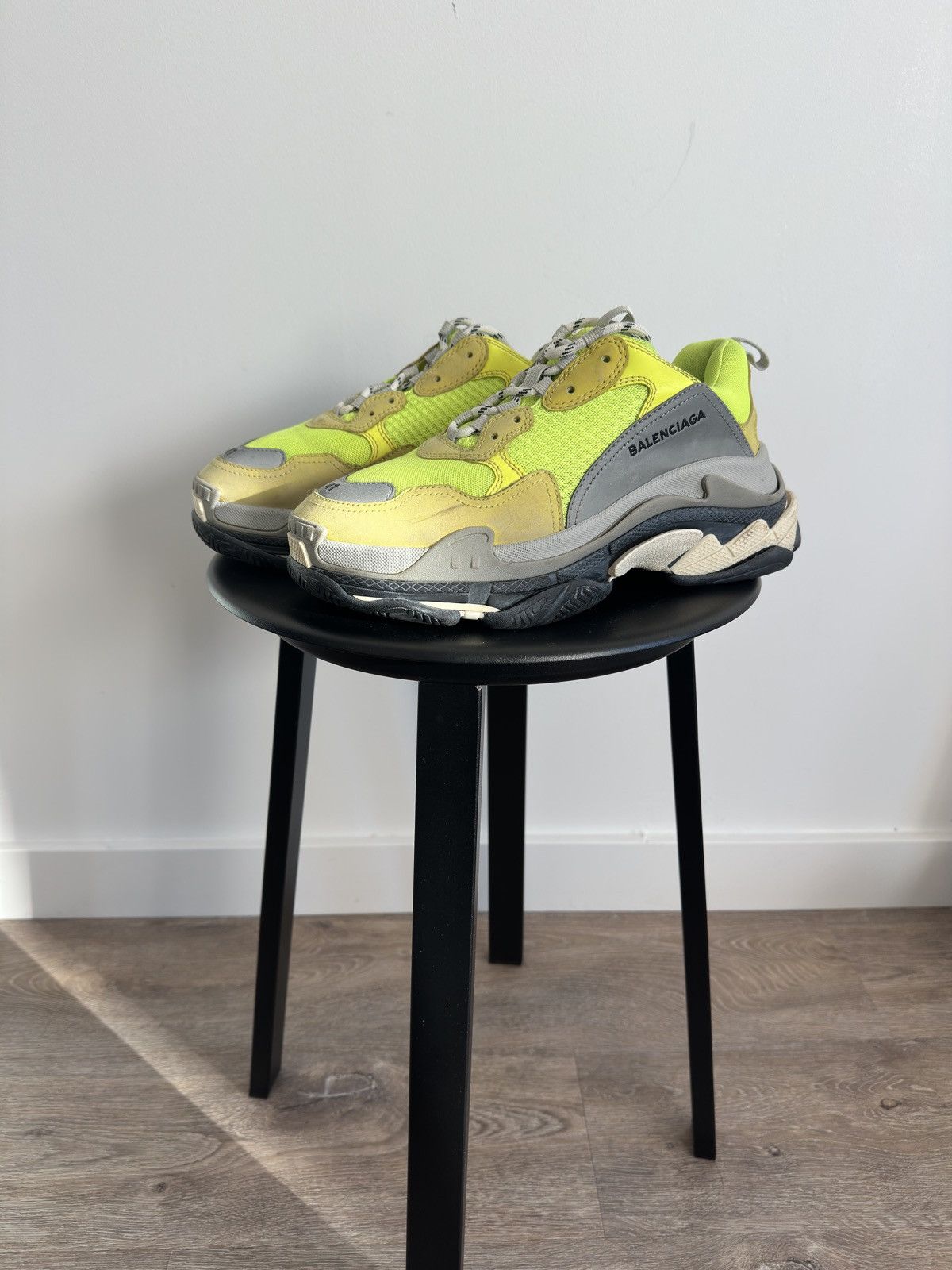 Balenciaga Balenciaga 'Triple S' Neon Grey Metallic - EU 41 / US Mens 8 Size US 8 / EU 41 - 1 Thumbnail