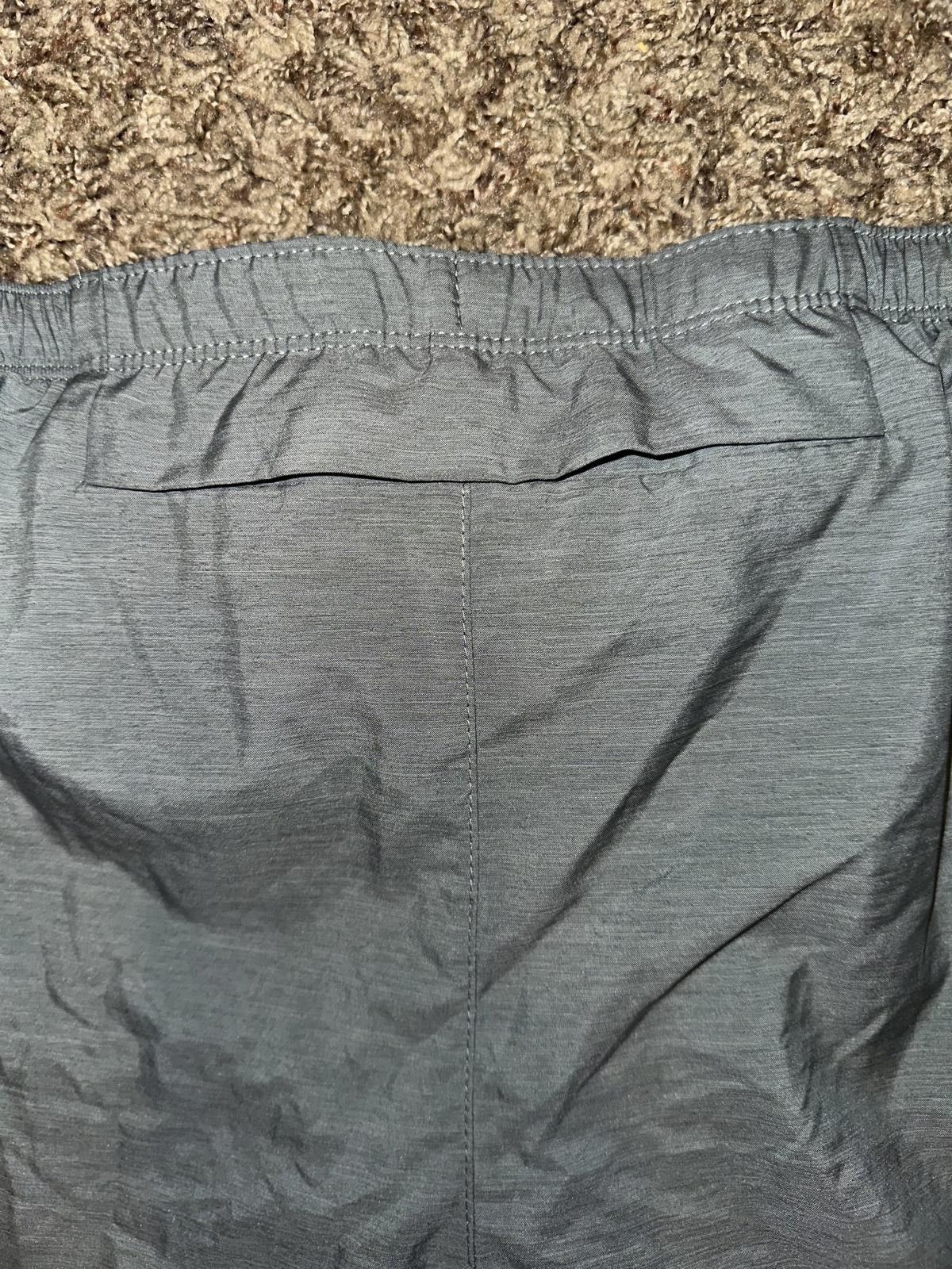 Nike Nike Men’s Challenger 7" 2-in-1 Dri-FIT Running Shorts Size US 30 / EU 46 - 8 Thumbnail