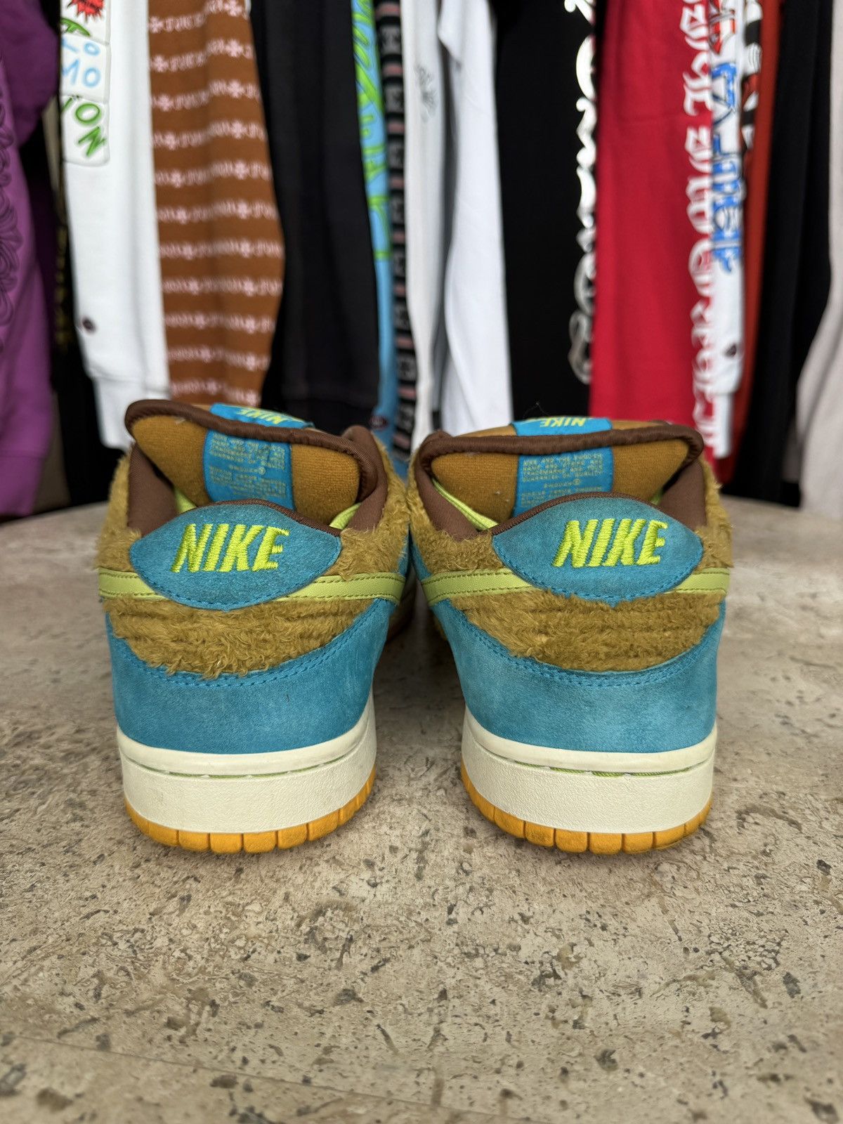 Nike SB Nike SB Dunk Low Baby Bear Size US 11 / EU 44 - 3 Thumbnail