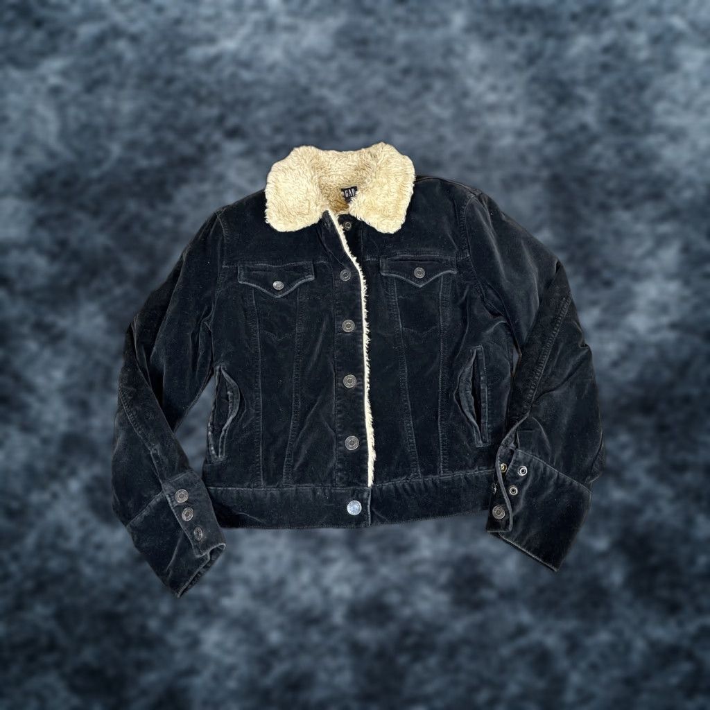 Gap VINTAGE Gap Jacket Womens S Black Velvet Sherpa Lined Snap Trucker Coat 90s Size S / US 4 / IT 40 - 1 Thumbnail