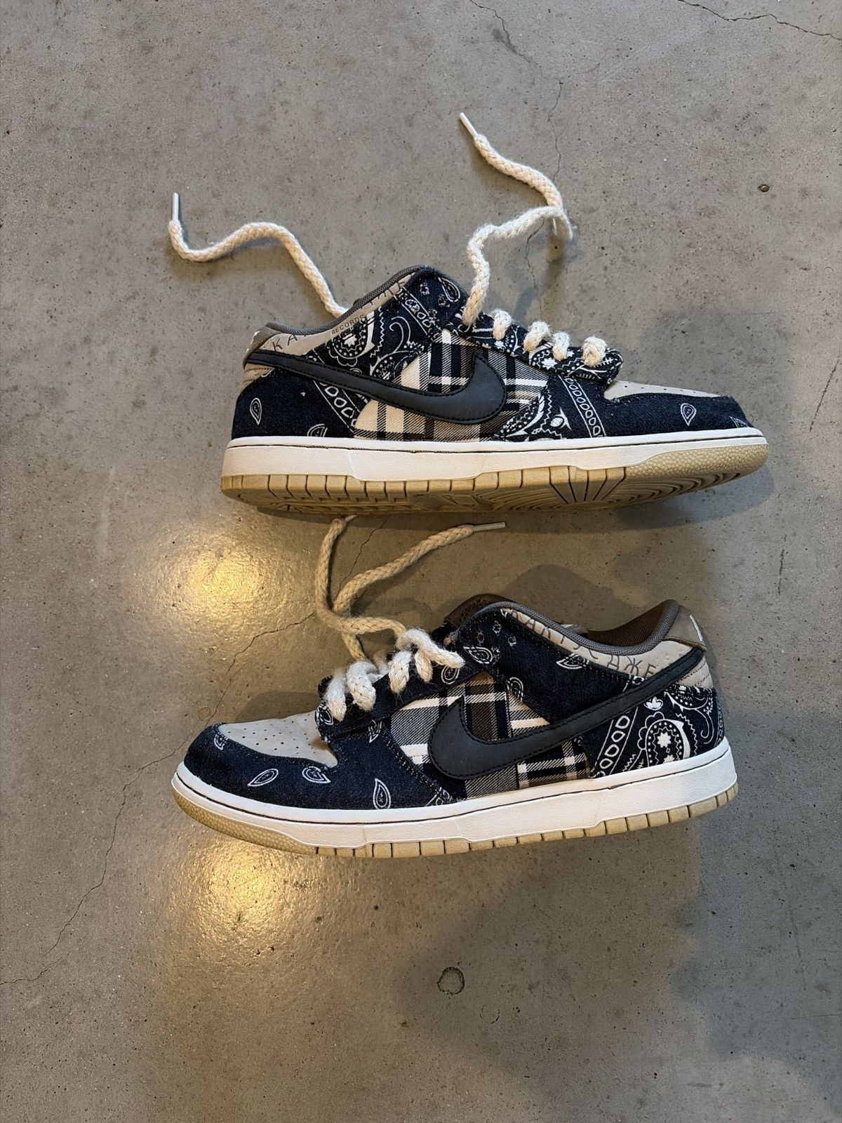 Nike × Travis Scott Travis Scott Cactus Jack × Nike SB Size US 10.5 / EU 43-44 - 2 Thumbnail